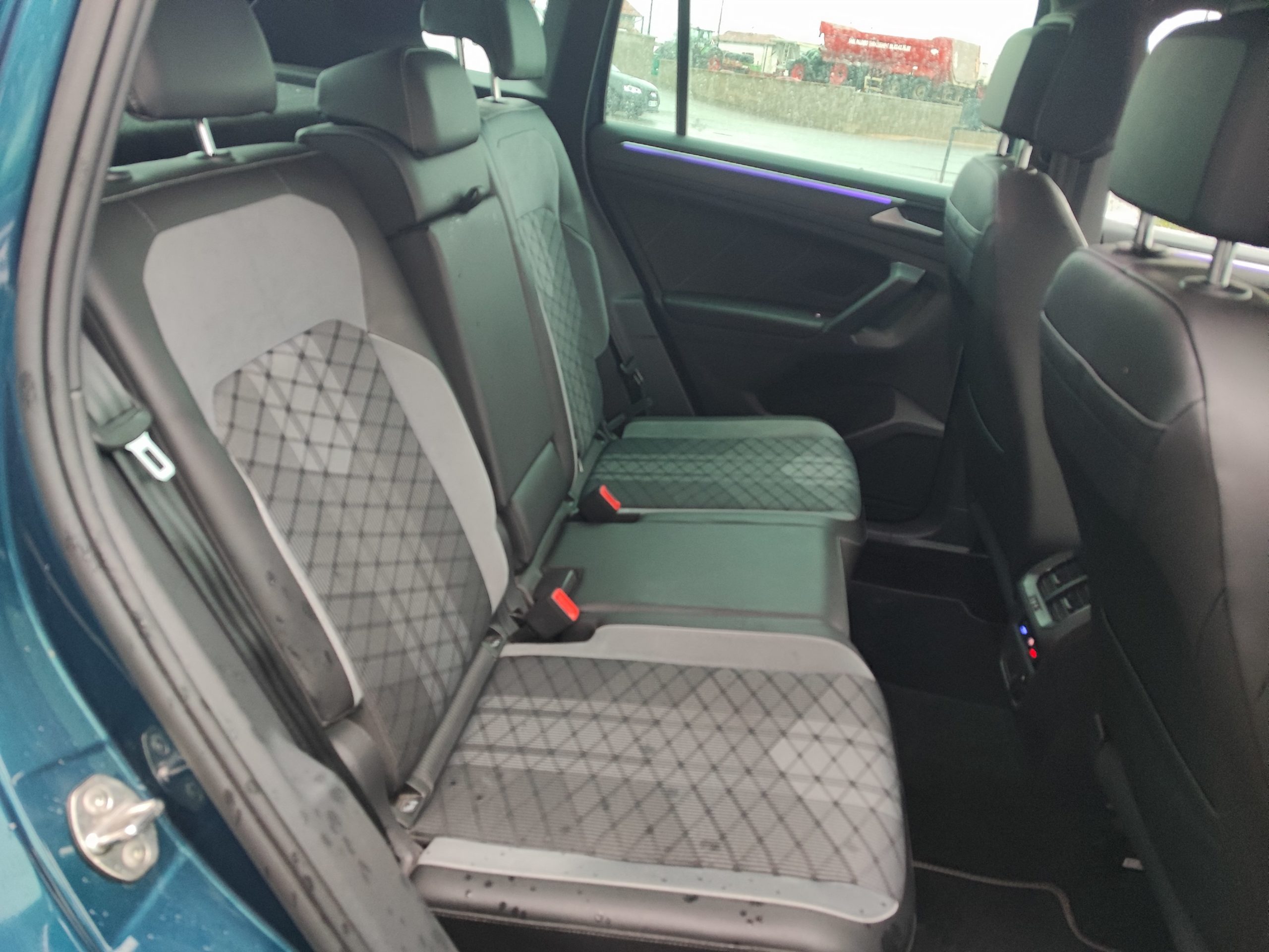 VOLKSWAGEN TIGUAN II (2) 2.0 TDI 150 8CV R-LINE DSG7