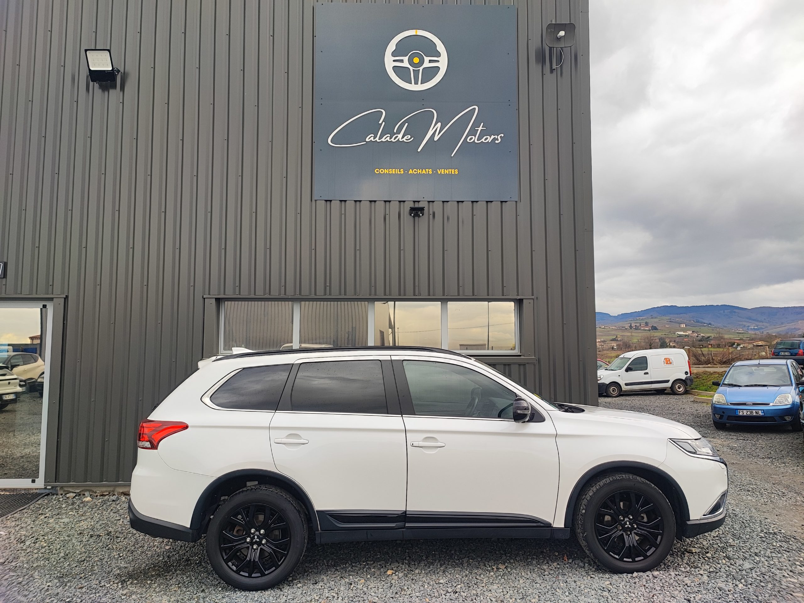 MITSUBISHI OUTLANDER III 2.2 DI-D 150 BLACK COLLECTION+