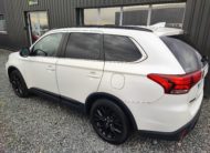 MITSUBISHI OUTLANDER III 2.2 DI-D 150 BLACK COLLECTION+