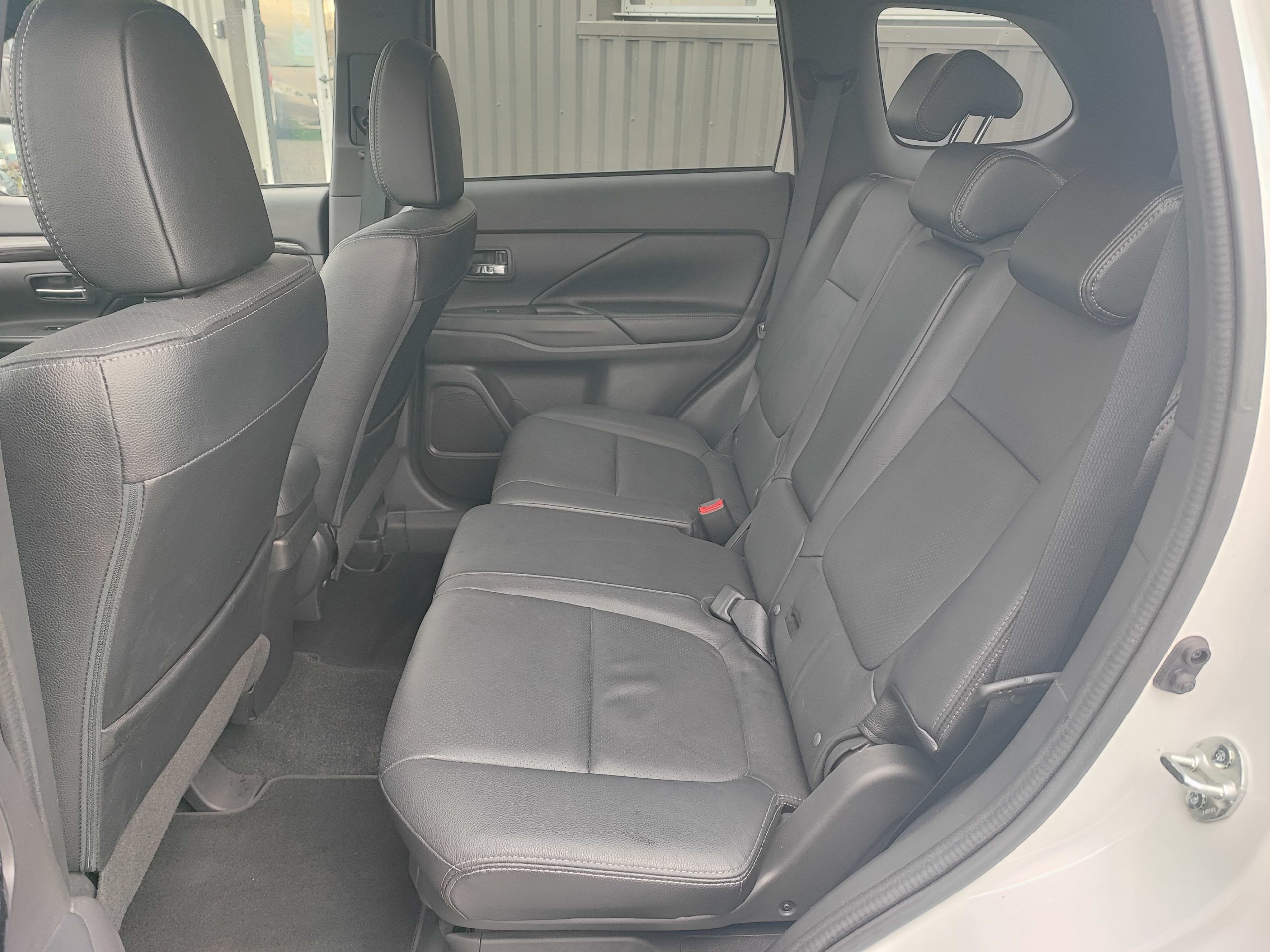 MITSUBISHI OUTLANDER III 2.2 DI-D 150 BLACK COLLECTION+