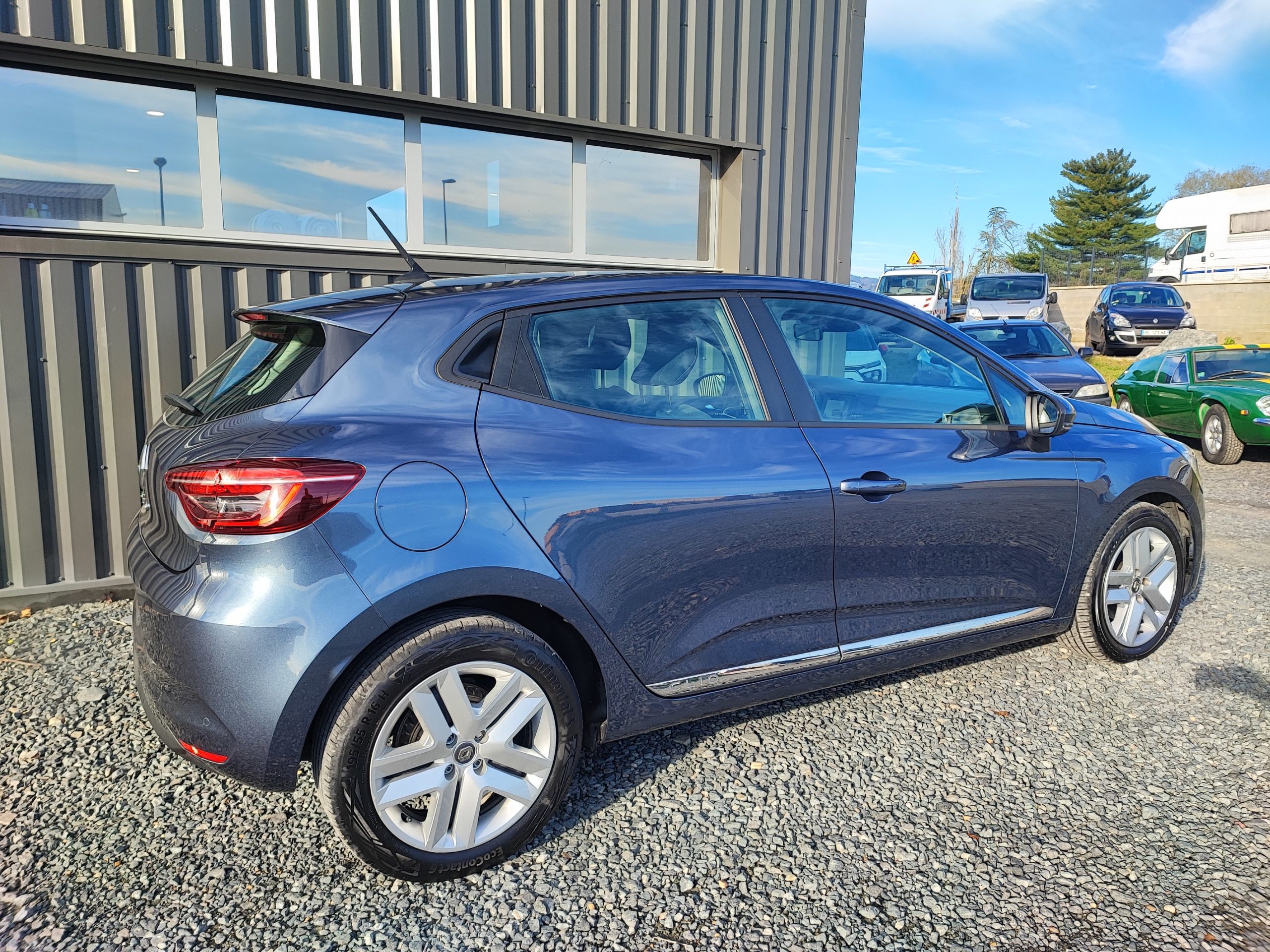 RENAULT CLIO V 1.0 TCe 100CH BUSINESS X-Tronic