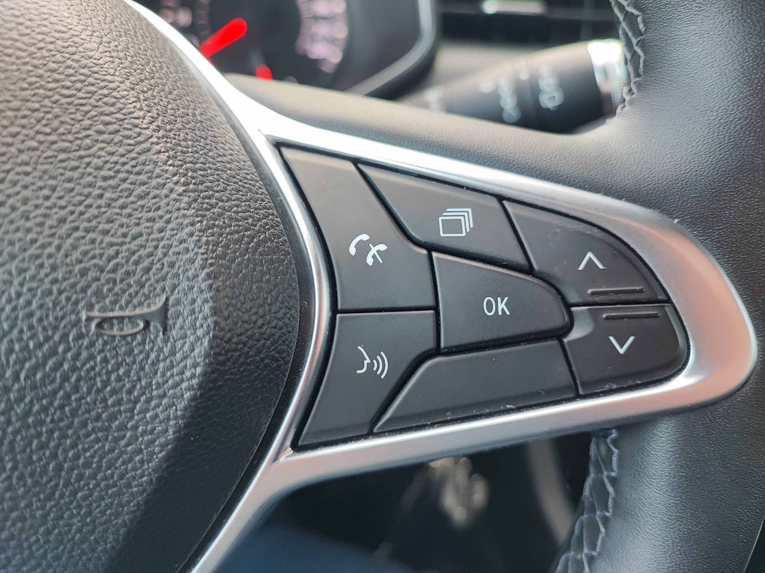 RENAULT CLIO V 1.0 TCe 100CH BUSINESS X-Tronic