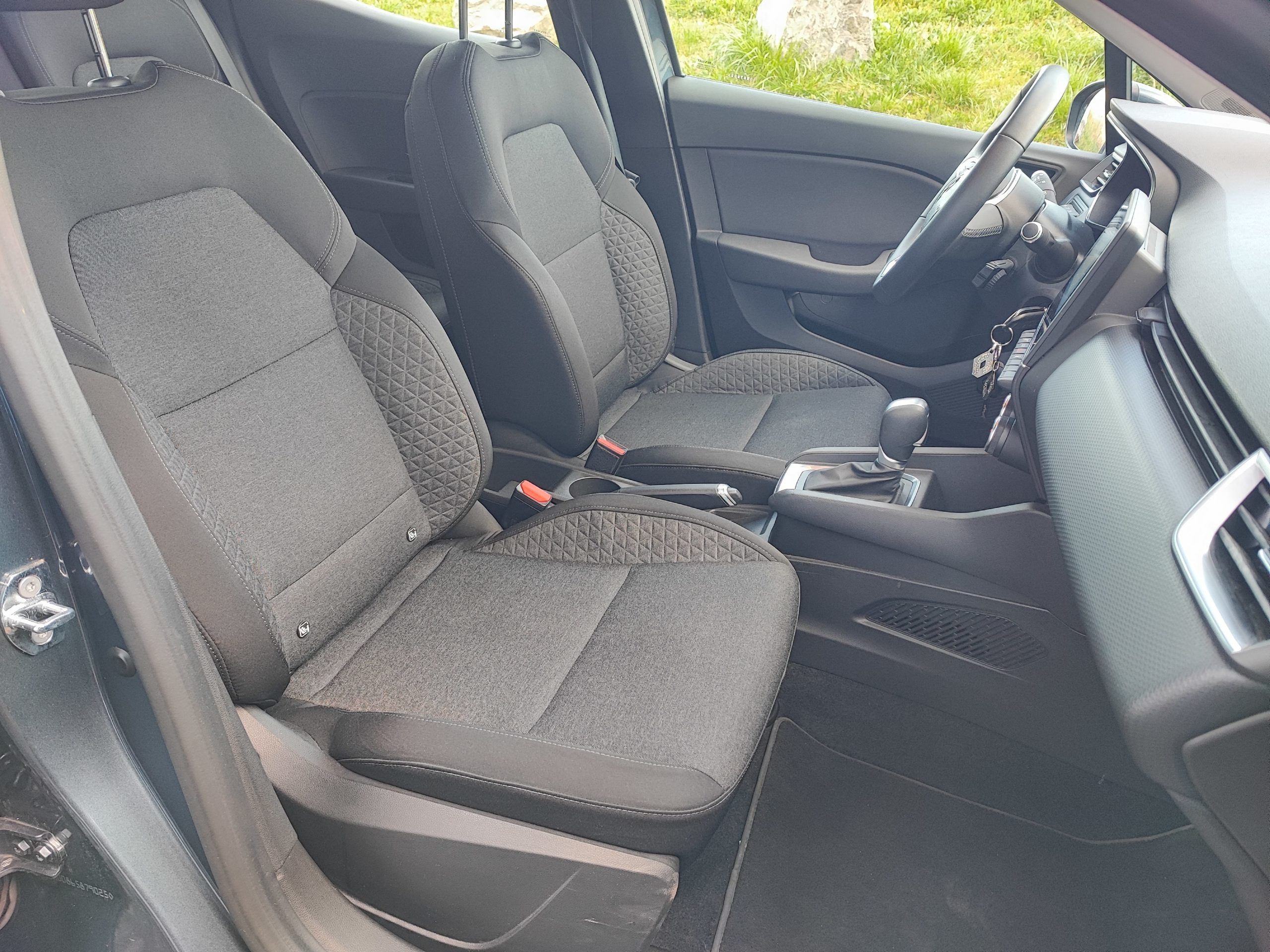 RENAULT CLIO V 1.0 TCe 100CH BUSINESS X-Tronic