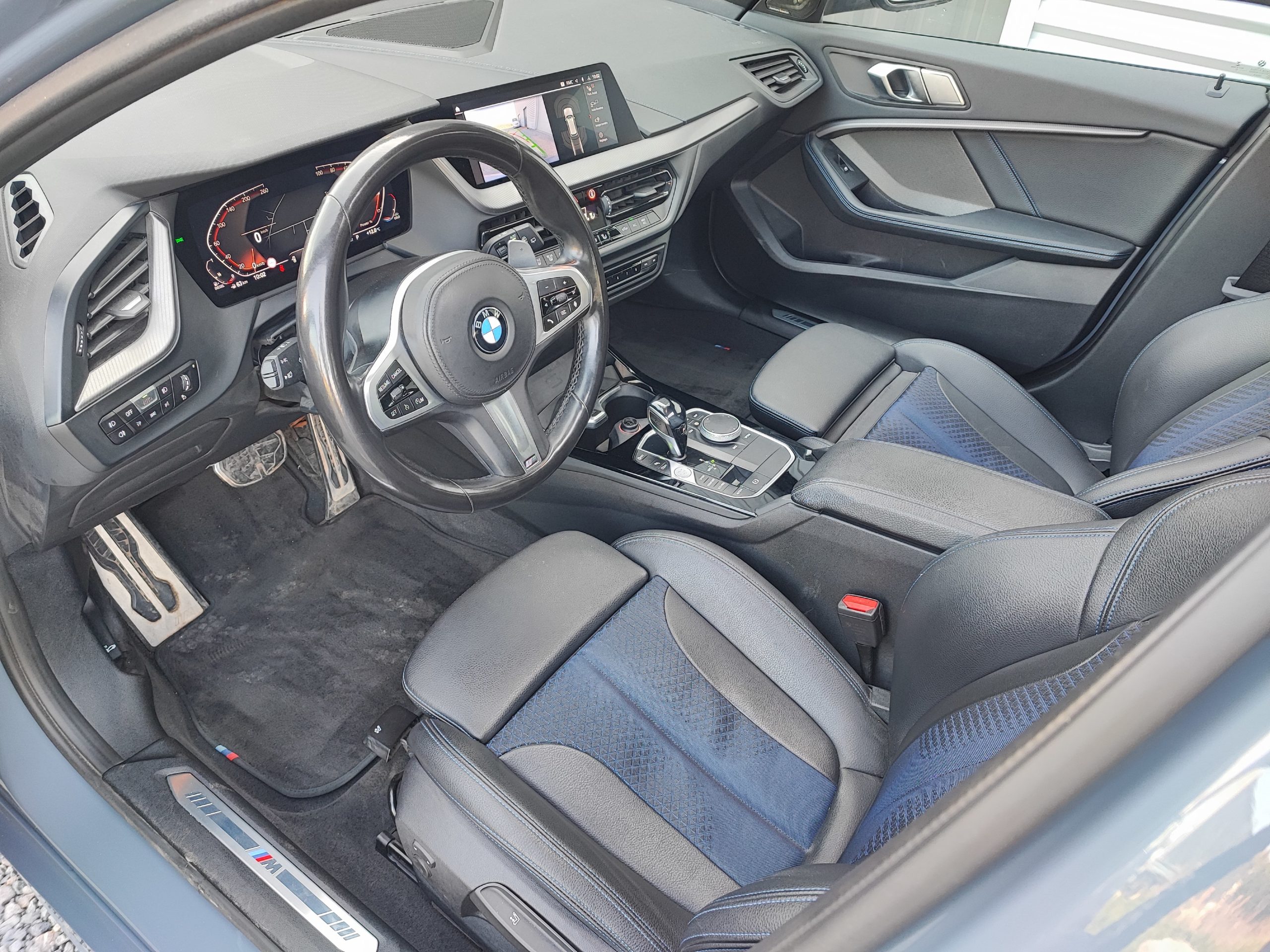 BMW SERIE 1 (F40) 118D 150 M SPORT BVA