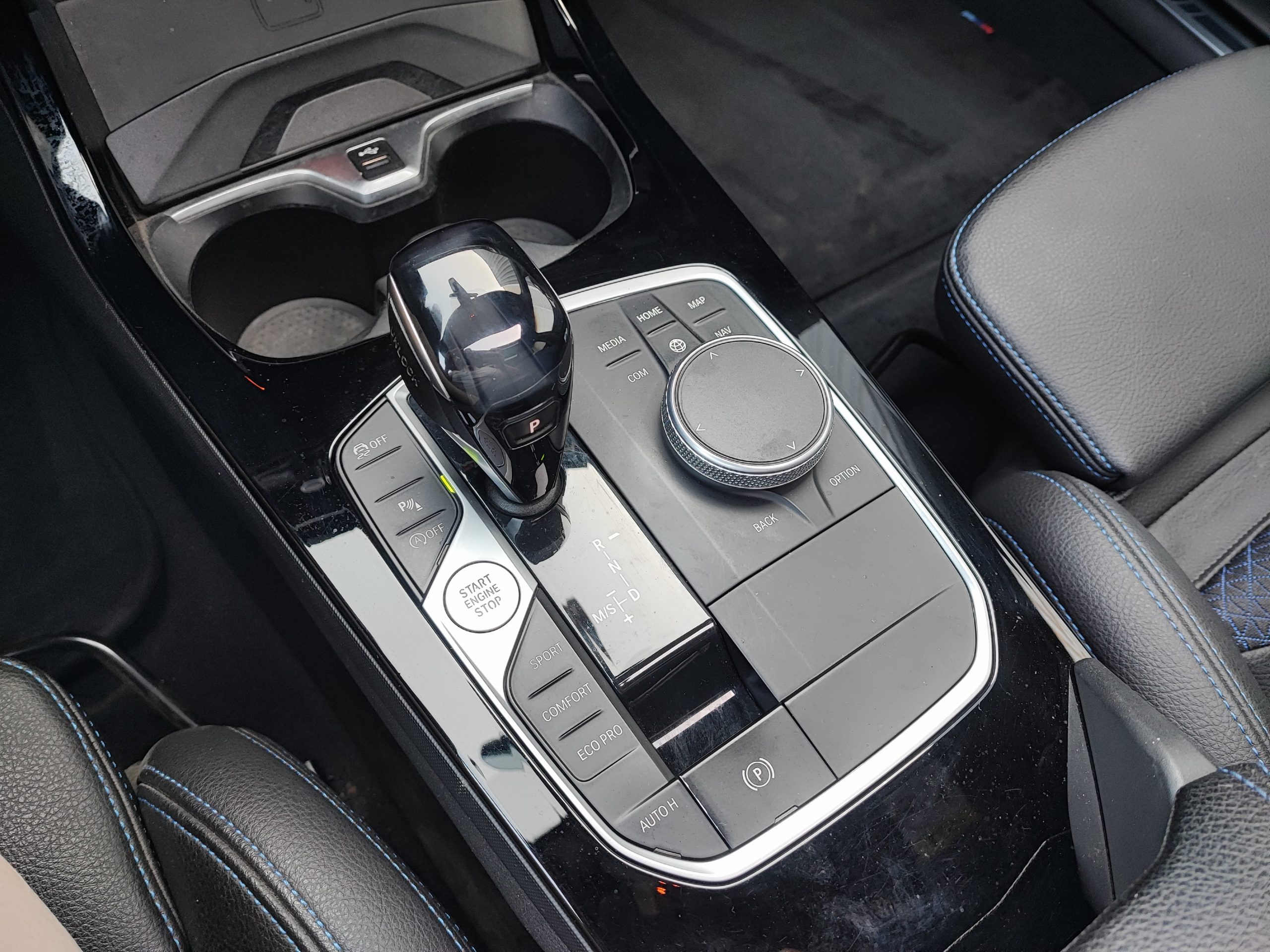 BMW SERIE 1 (F40) 118D 150 M SPORT BVA