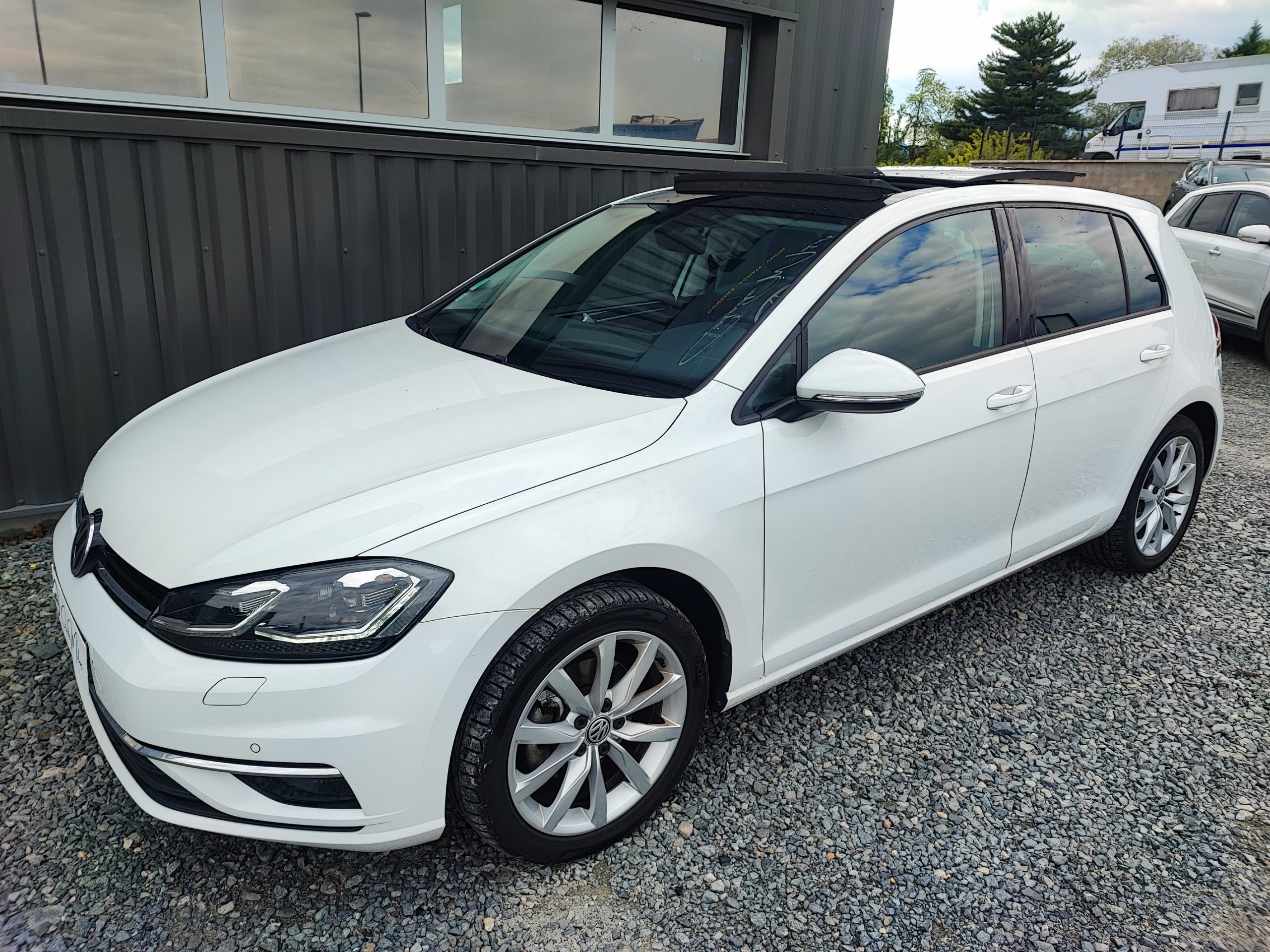 VOLKSWAGEN GOLF VII (2) 1.5 TSI EVO 150 BLUEMOTION TECHNOLOGY CARAT DSG7 5P