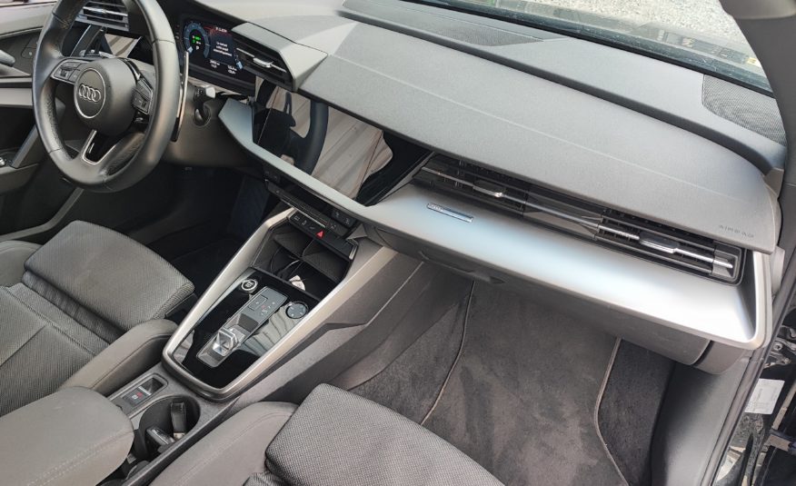 AUDI A3 IV (2) SPORTBACK 1.4 45 TFSIE 245 COMPETITION S TRONIC 6