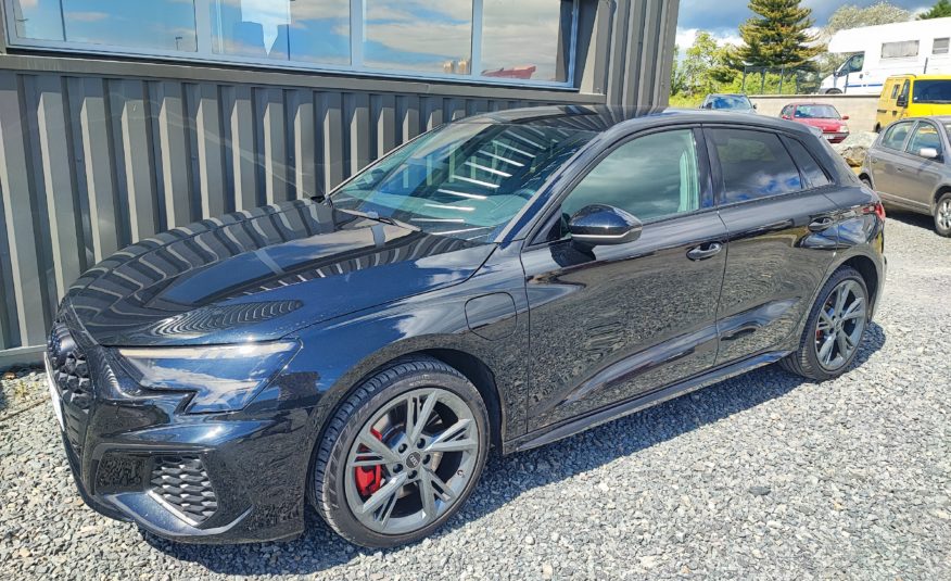 AUDI A3 IV (2) SPORTBACK 1.4 45 TFSIE 245 COMPETITION S TRONIC 6