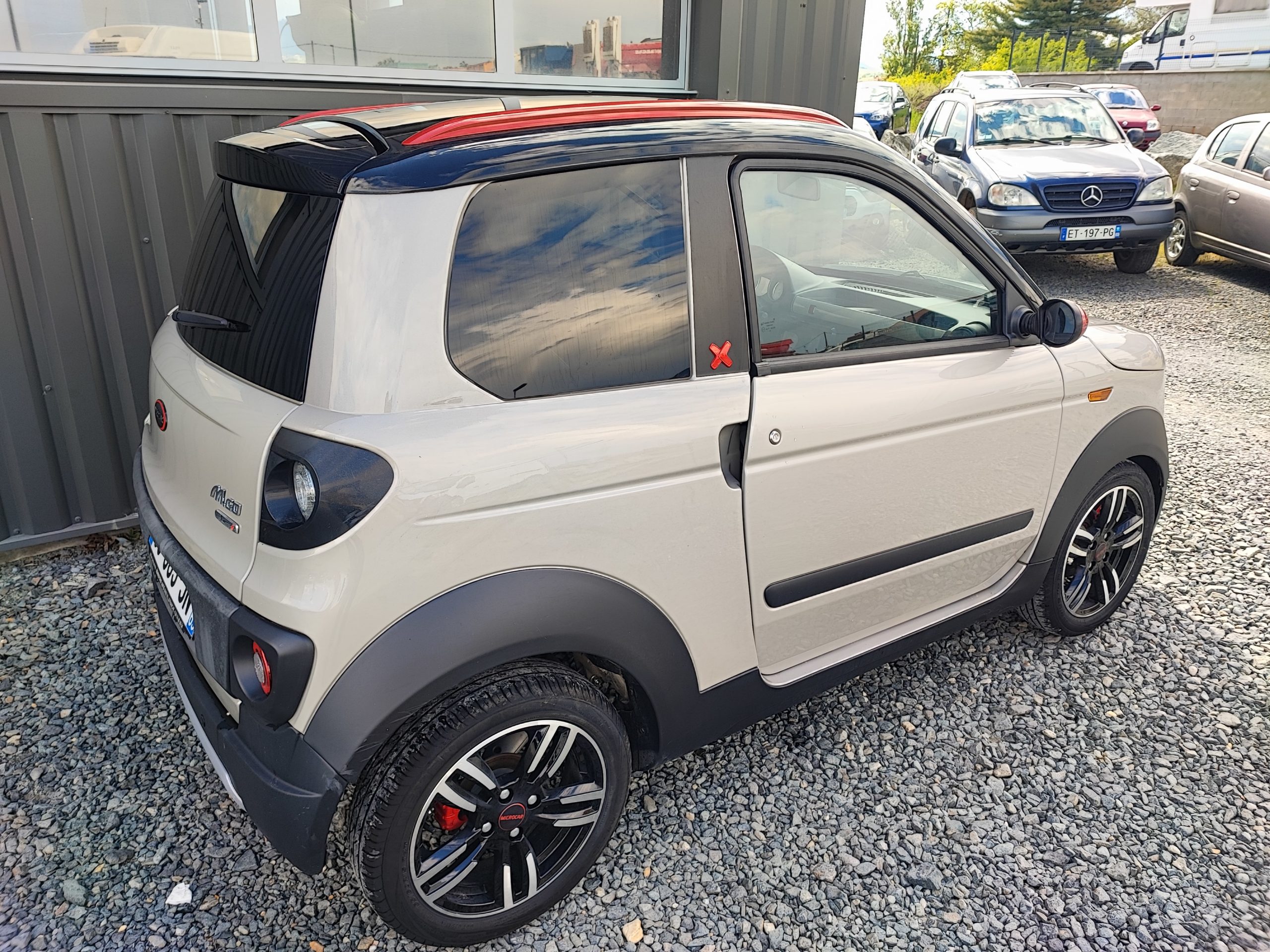 MICROCAR M.GO X