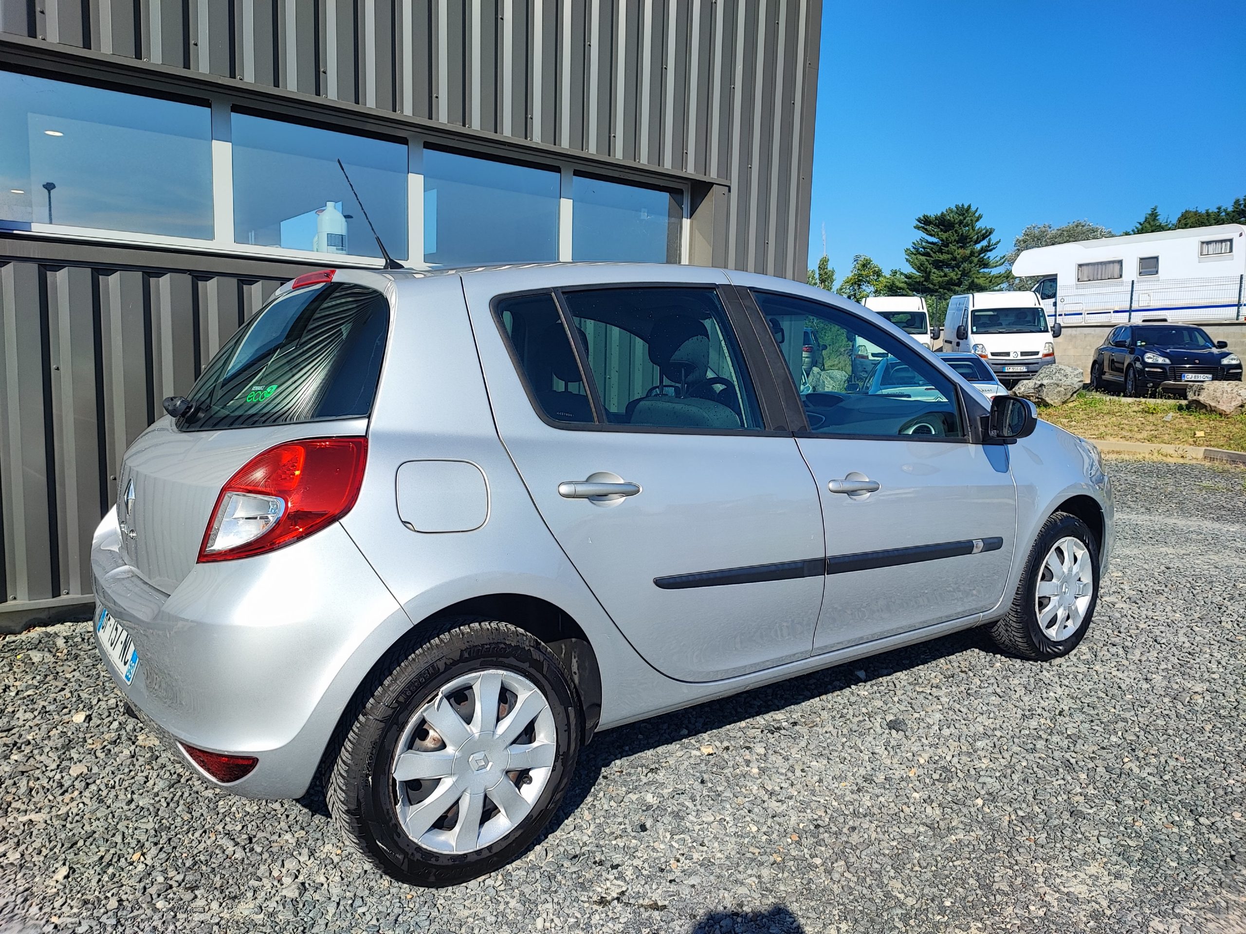 RENAULT CLIO III 1.5 DCI 75CH EXPRESSION CLIM 5P