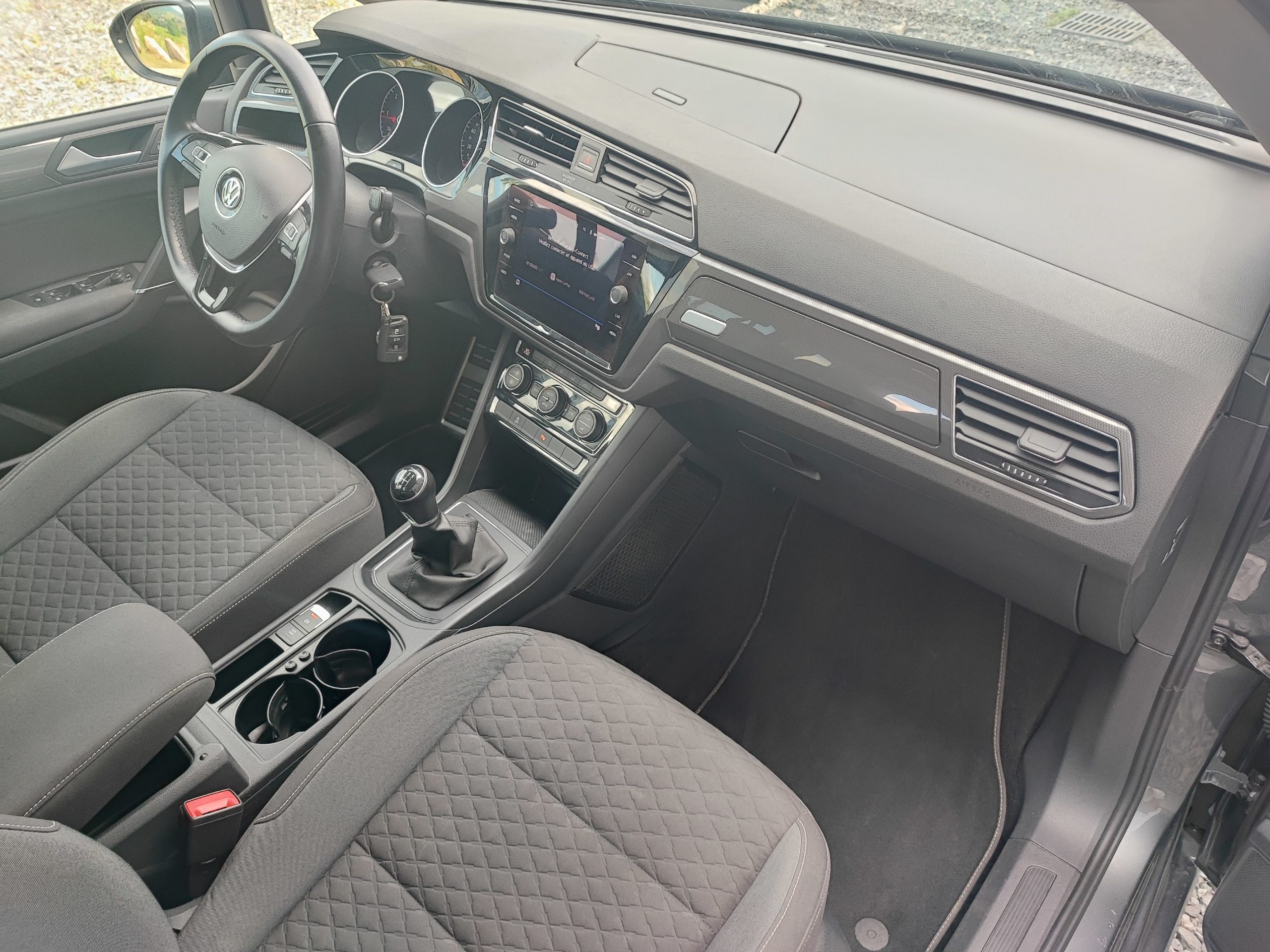 VOLKSWAGEN TOURAN III 1.6 TDI 115 BLUEMOTION TECHNOLOGY CONNECT 7 PLACES