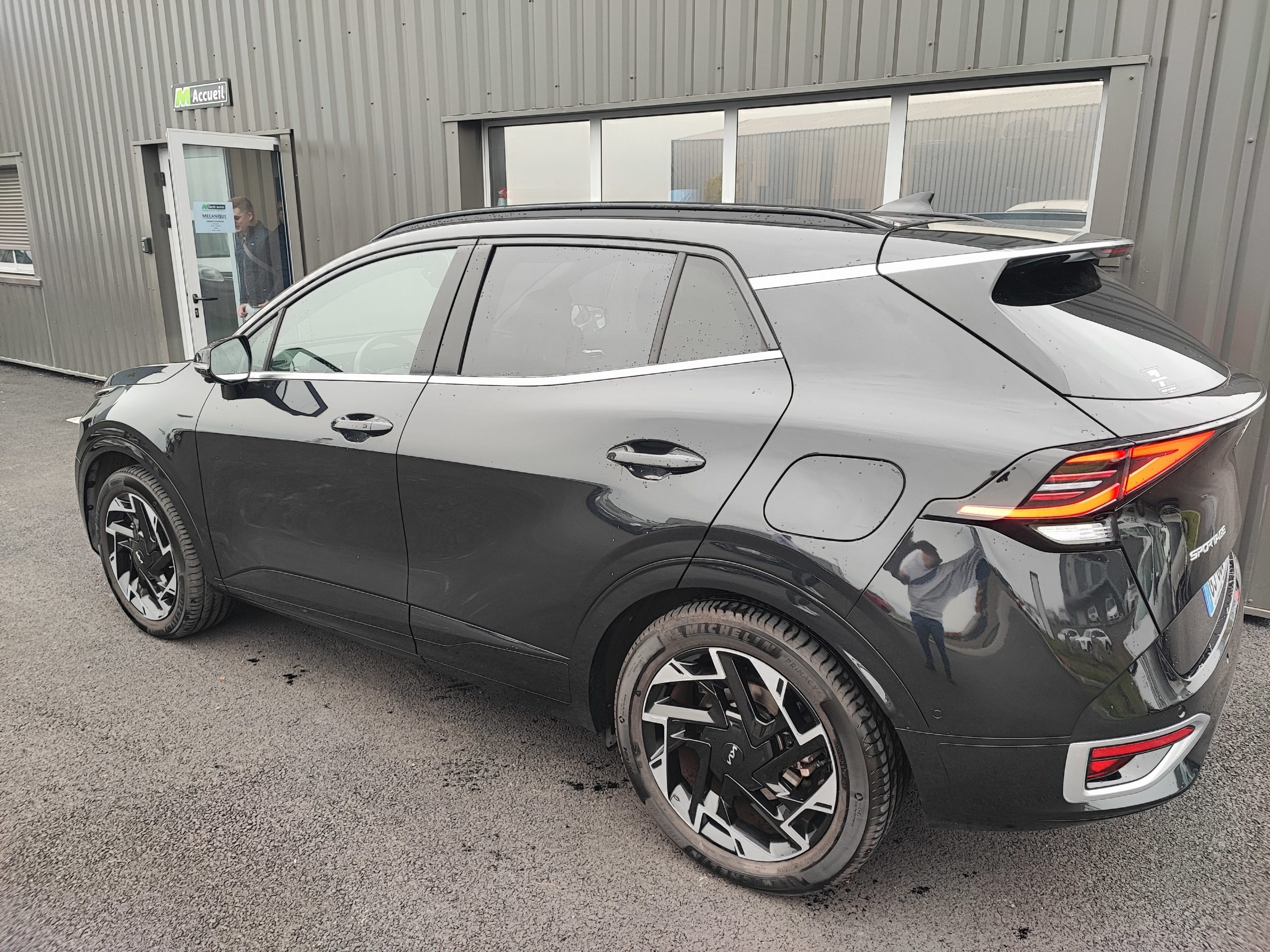 KIA SPORTAGE V 1.6 T-GDI 265 ISG HYBRIDE RECHARGEABLE 4X4 GT-LINE PREMIUM BVA6
