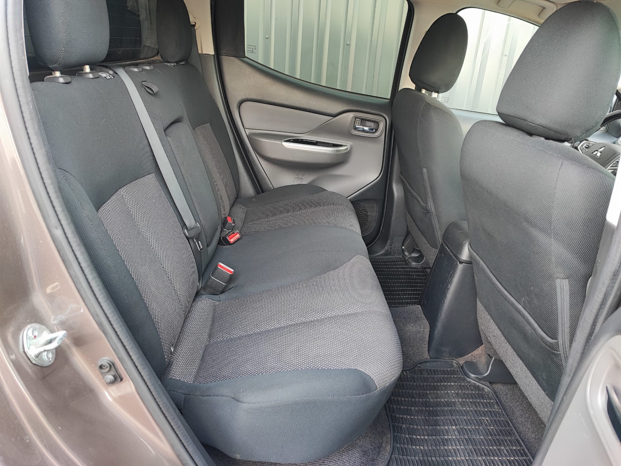 MITSUBISHI L200 III DOUBLE CABINE 2.4DI-D 181 INTENSE CONNECT