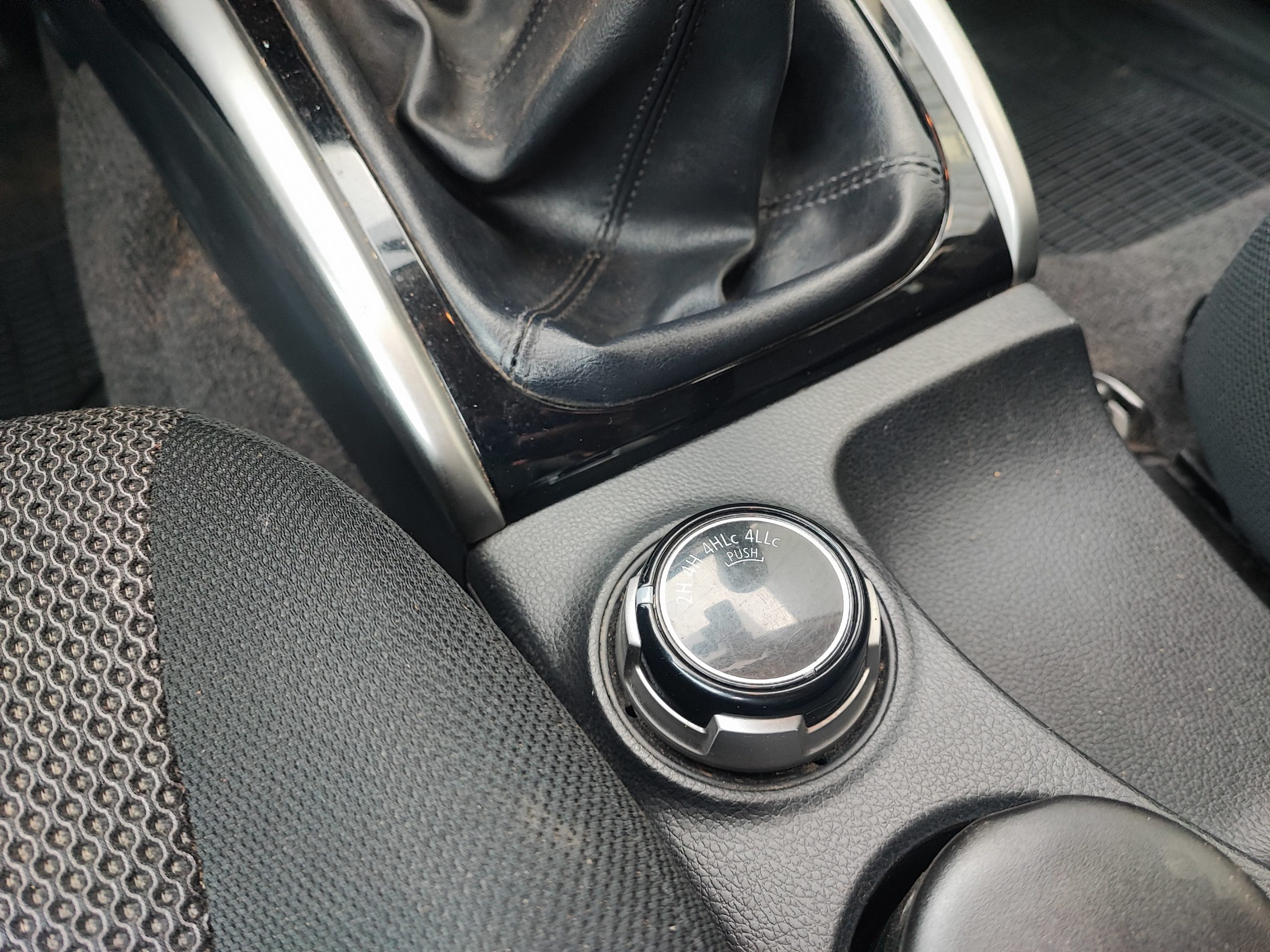 MITSUBISHI L200 III DOUBLE CABINE 2.4DI-D 181 INTENSE CONNECT