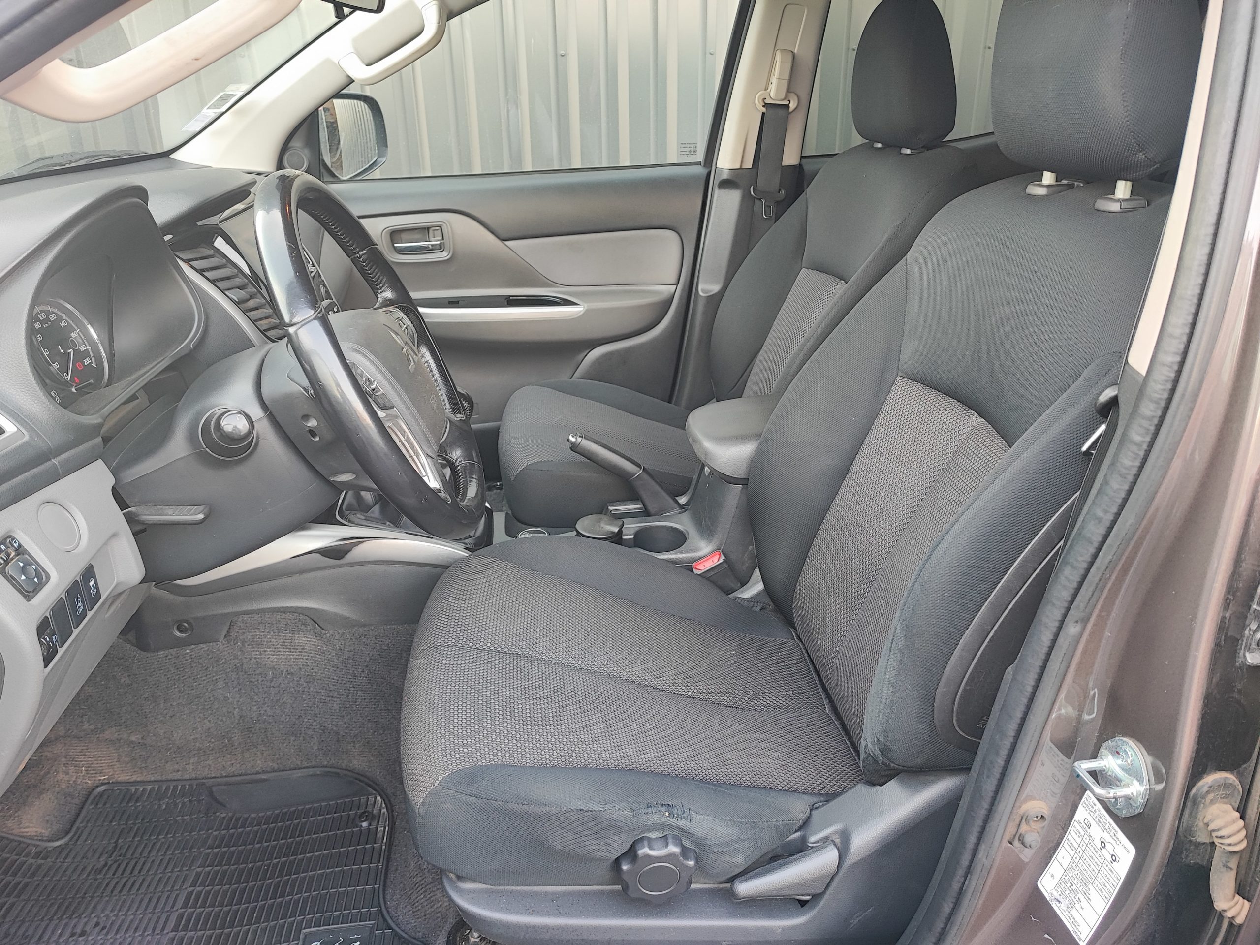 MITSUBISHI L200 III DOUBLE CABINE 2.4DI-D 181 INTENSE CONNECT