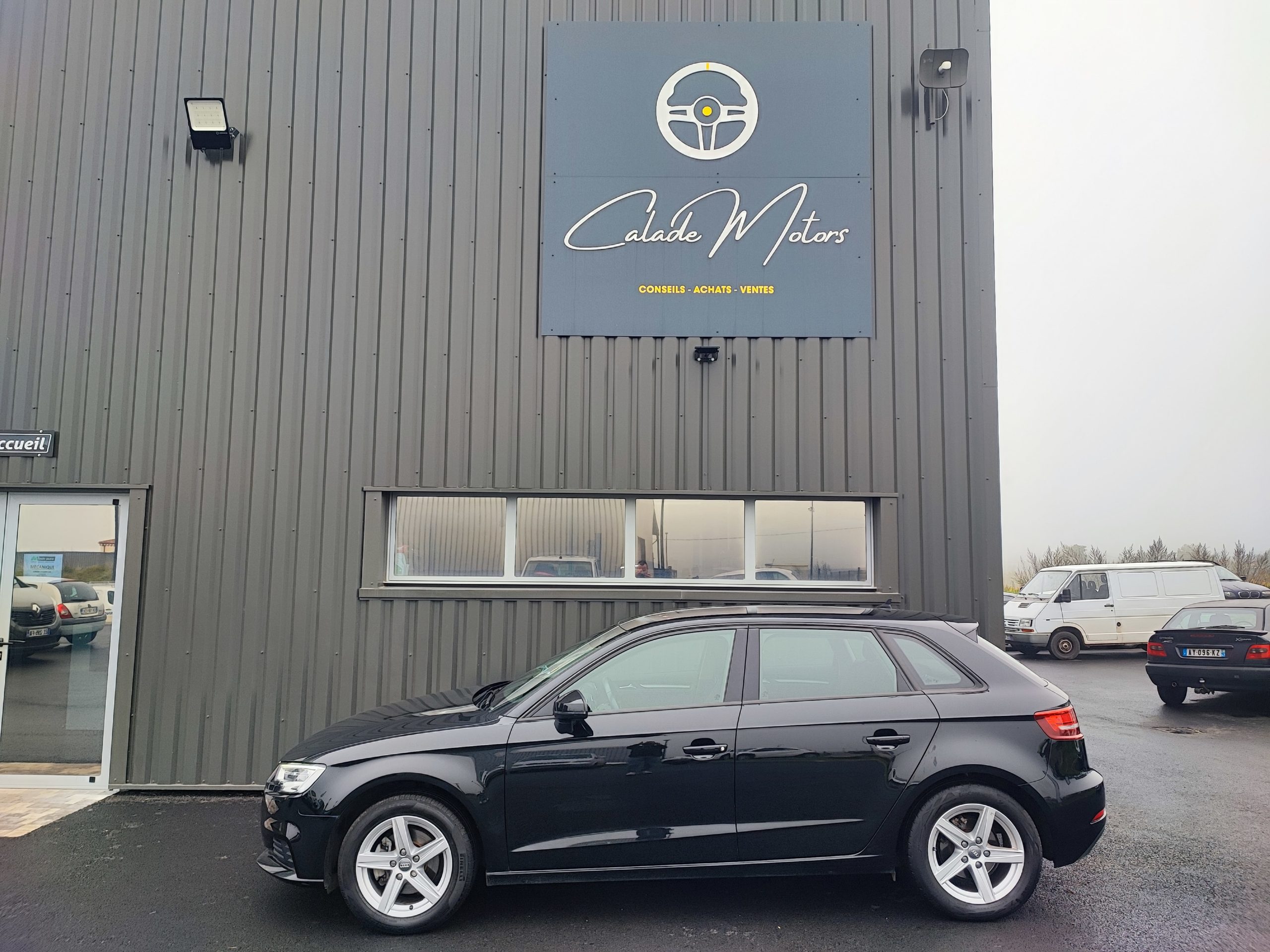 AUDI A3 III (2) SPORTBACK 30 TDI 116 BUSINESS LINE S TRONIC 7