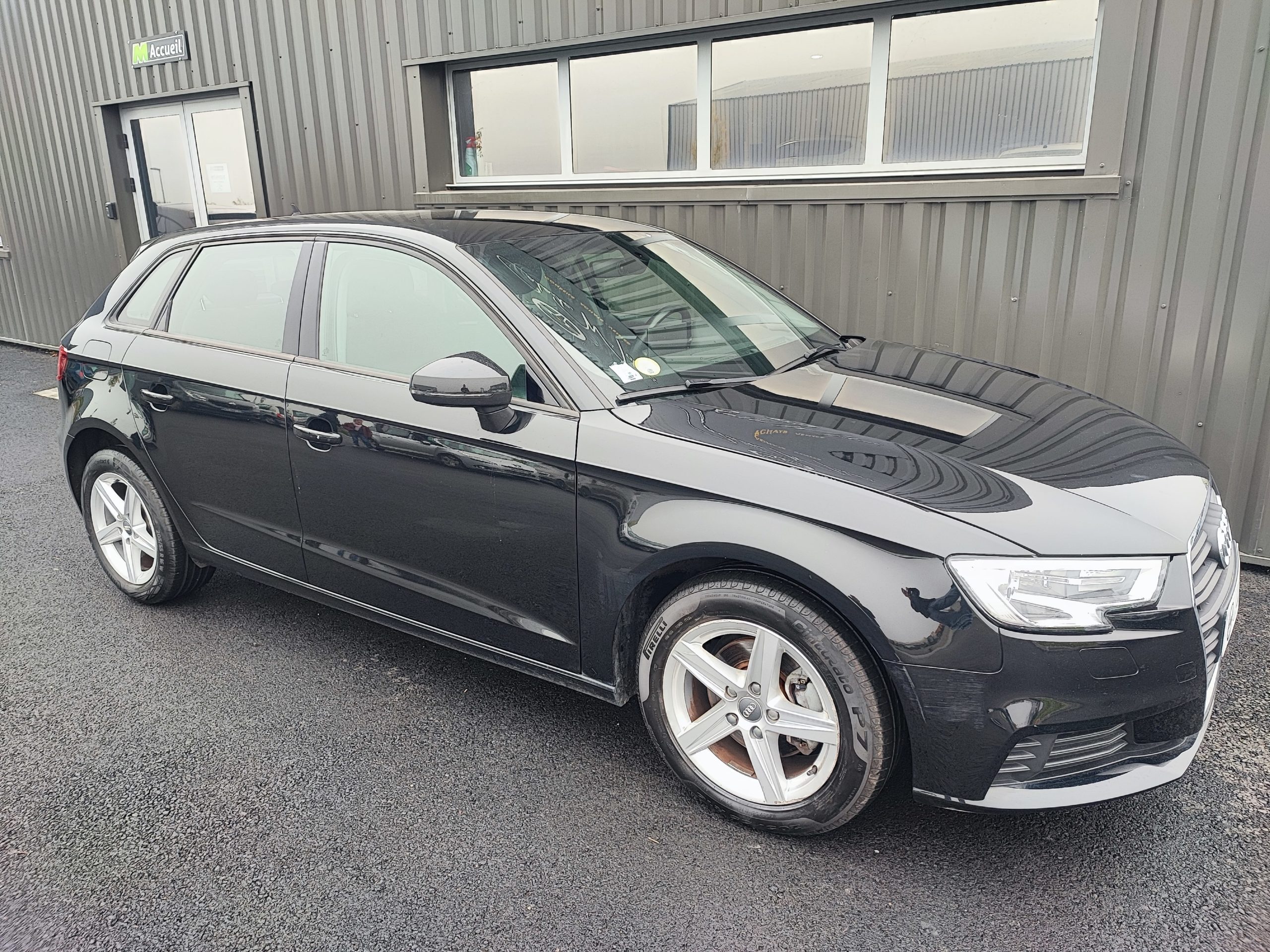 AUDI A3 III (2) SPORTBACK 30 TDI 116 BUSINESS LINE S TRONIC 7
