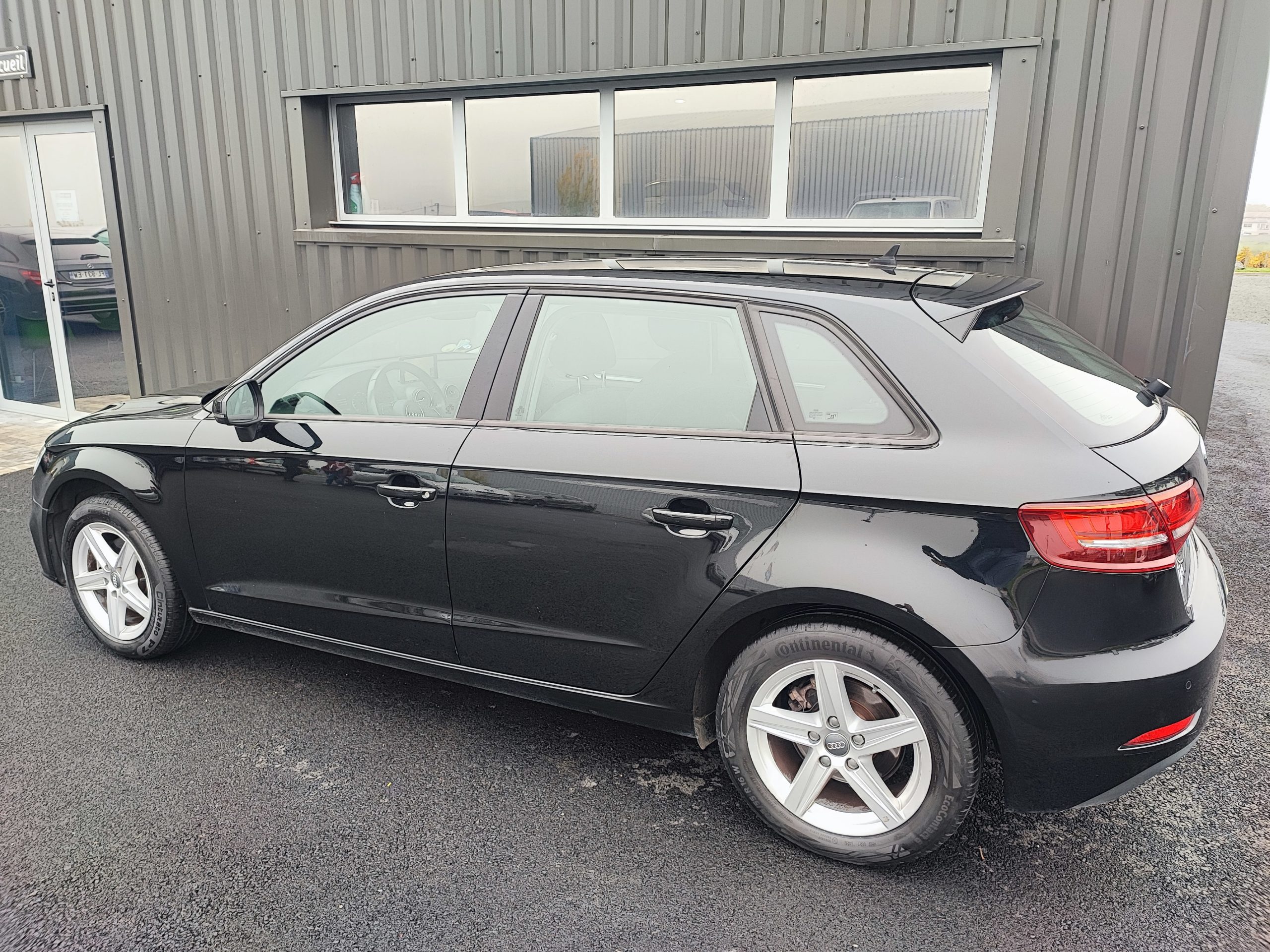 AUDI A3 III (2) SPORTBACK 30 TDI 116 BUSINESS LINE S TRONIC 7