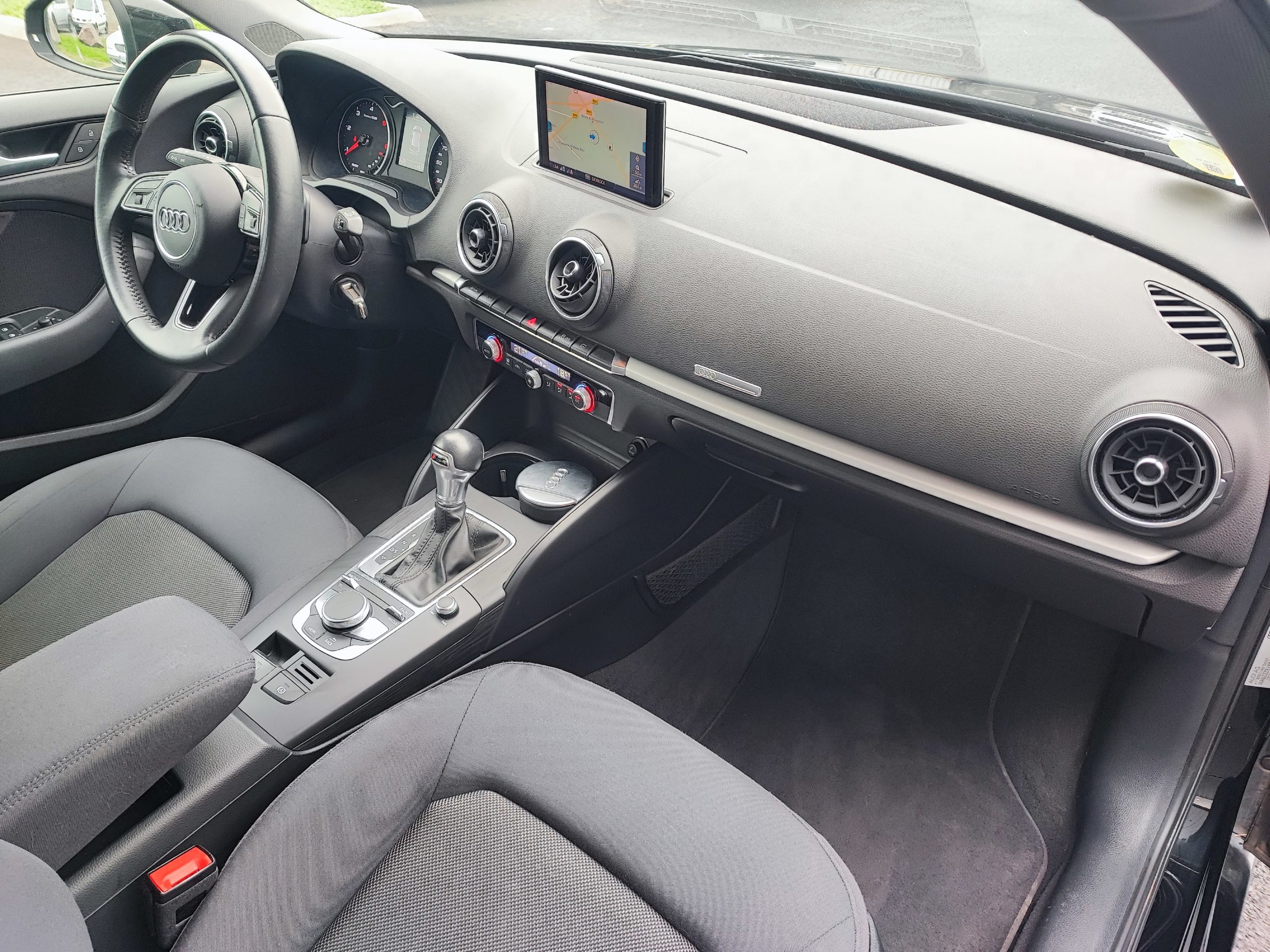 AUDI A3 III (2) SPORTBACK 30 TDI 116 BUSINESS LINE S TRONIC 7