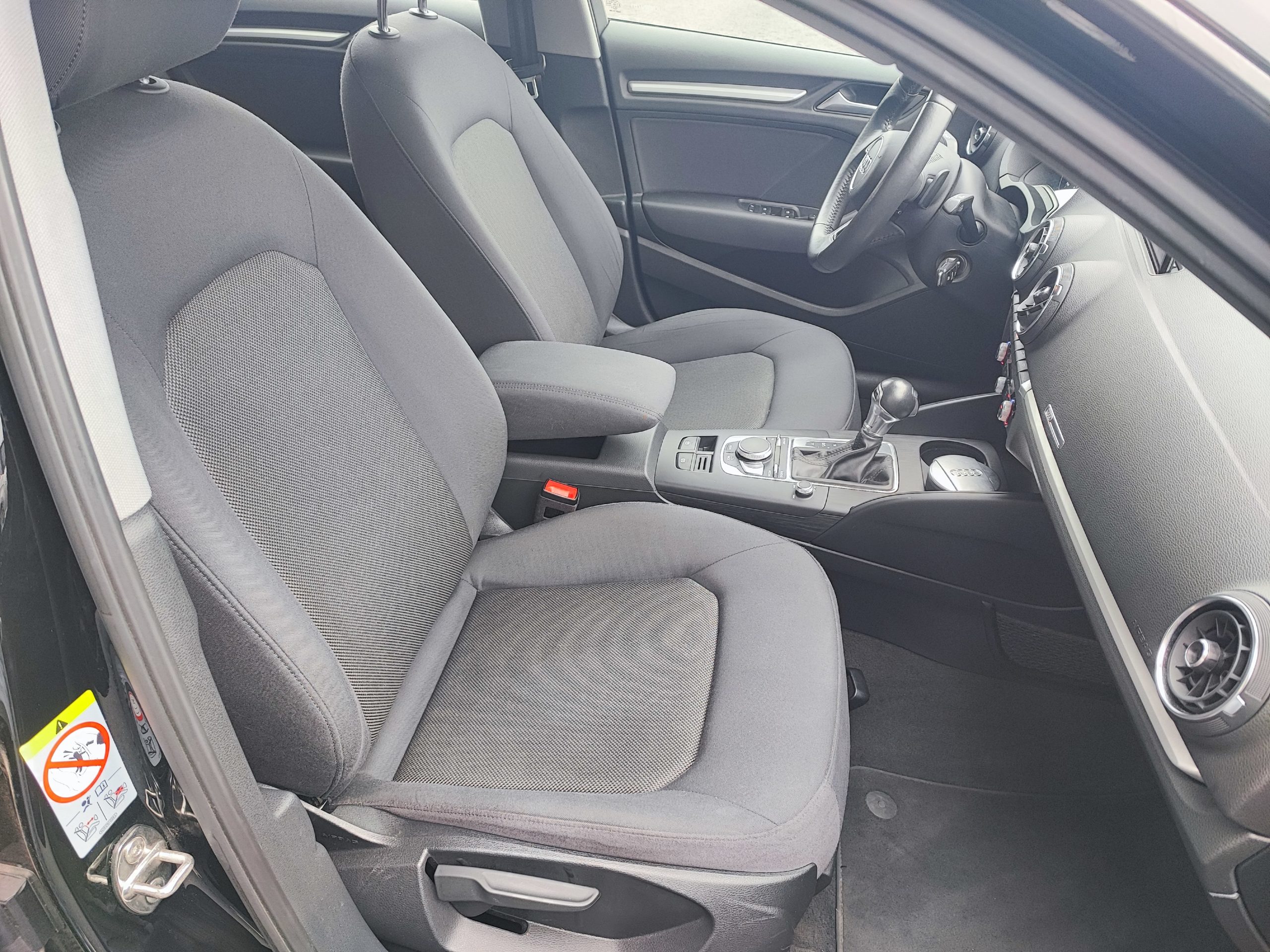 AUDI A3 III (2) SPORTBACK 30 TDI 116 BUSINESS LINE S TRONIC 7