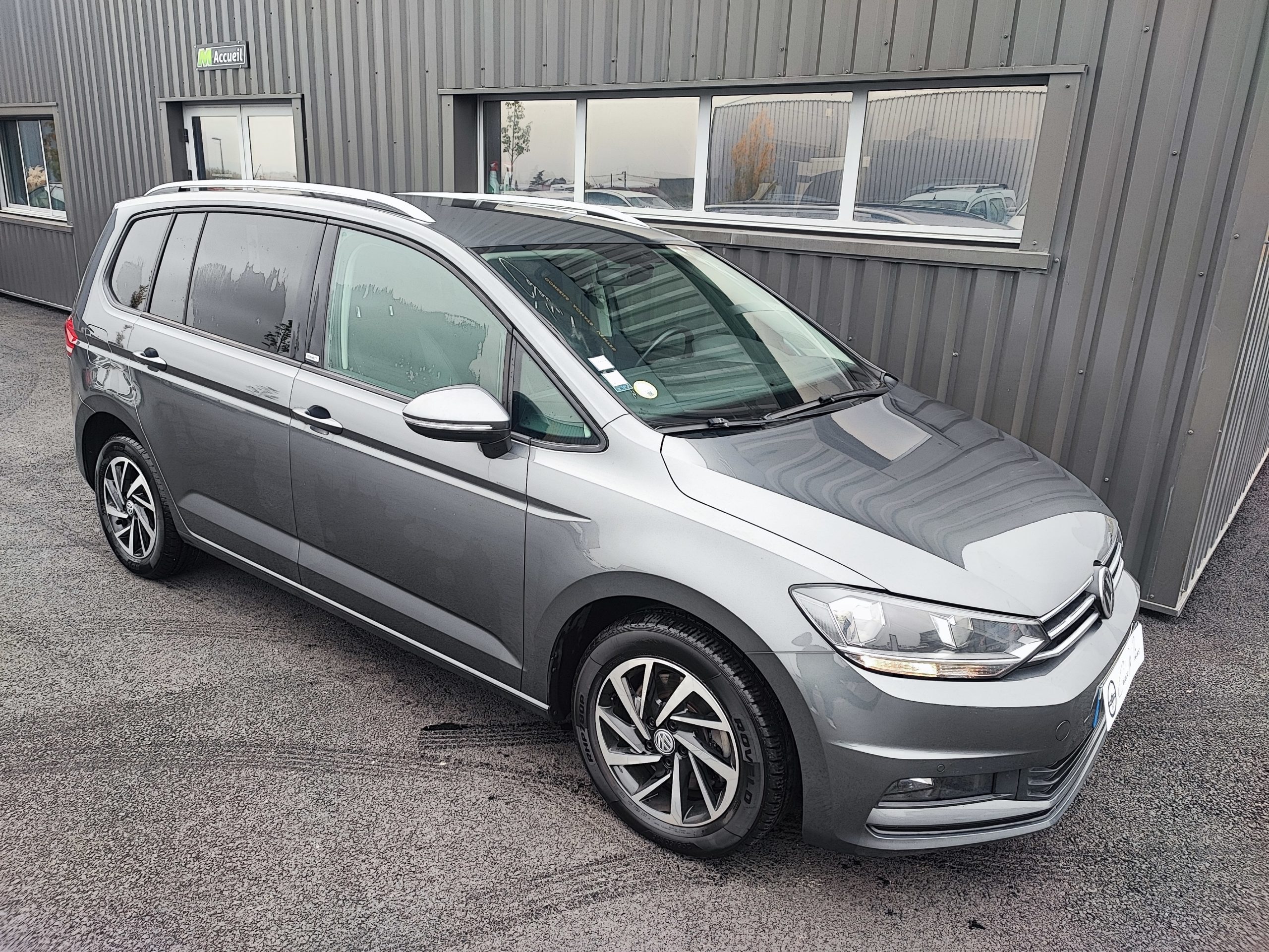 VOLKSWAGEN TOURAN III 1.6 TDI 115 BLUEMOTION TECHNOLOGY CONNECT 7 PLACES