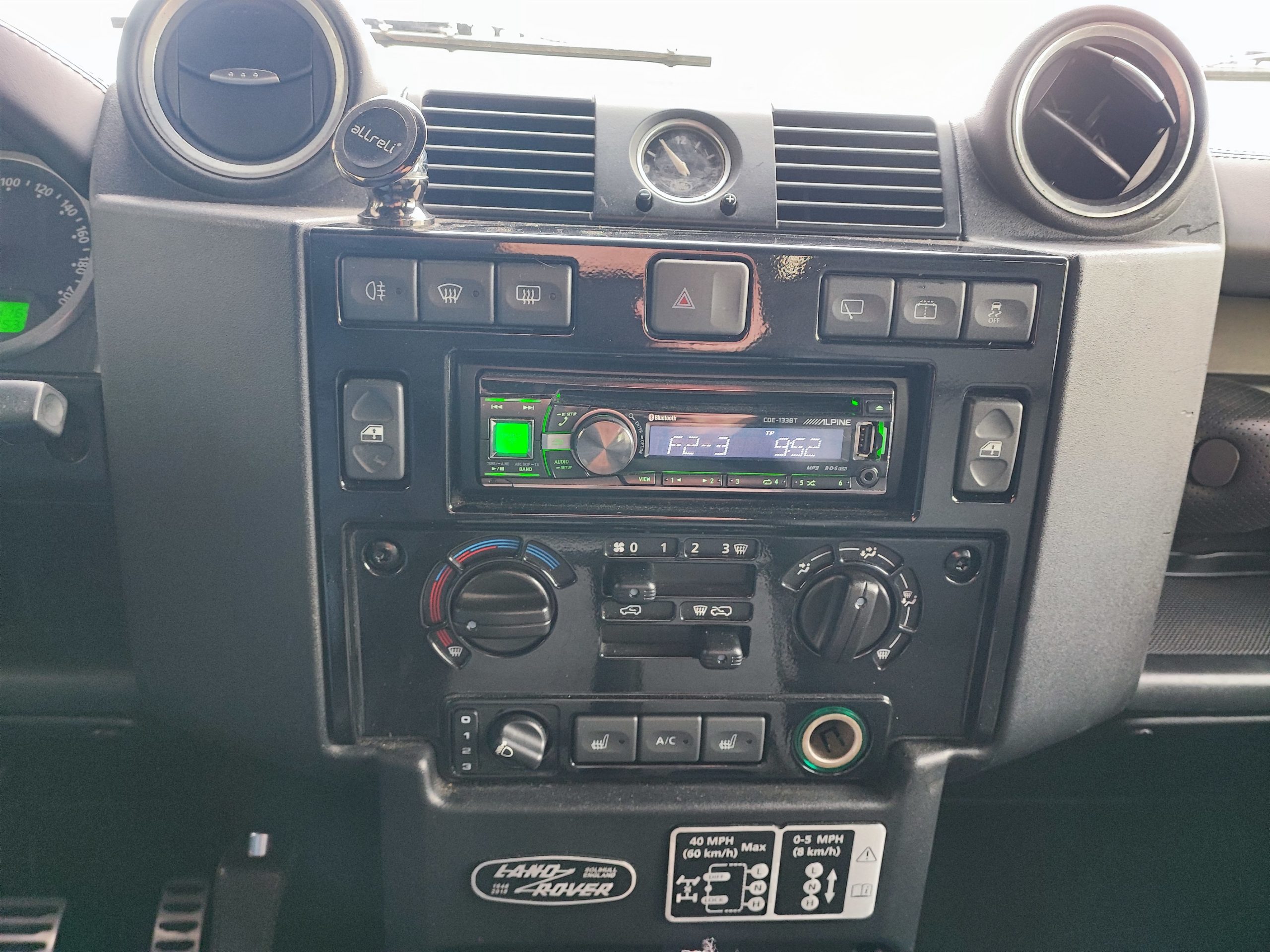 LAND ROVER DEFENDER III 90 HARD TOP ADVENTURE EDITION