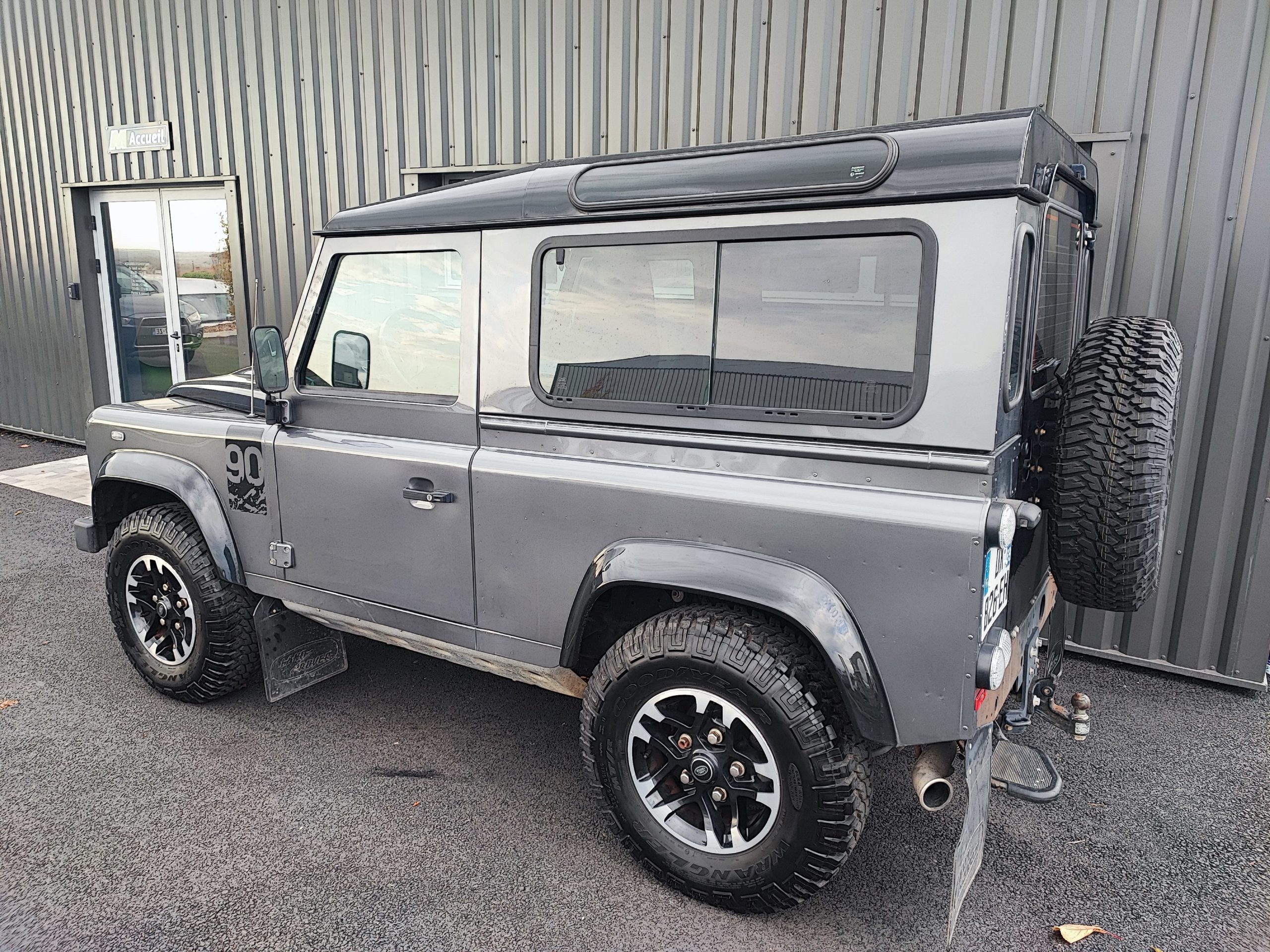 LAND ROVER DEFENDER III 90 HARD TOP ADVENTURE EDITION