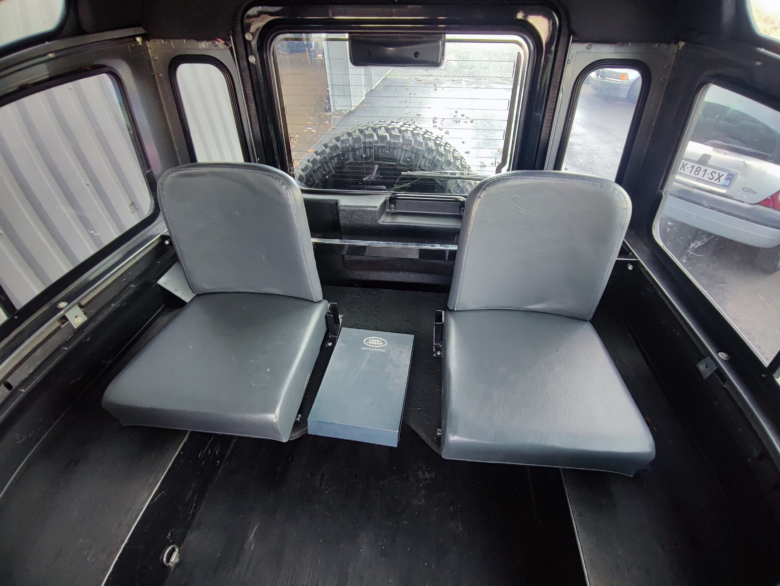 LAND ROVER DEFENDER III 90 HARD TOP ADVENTURE EDITION