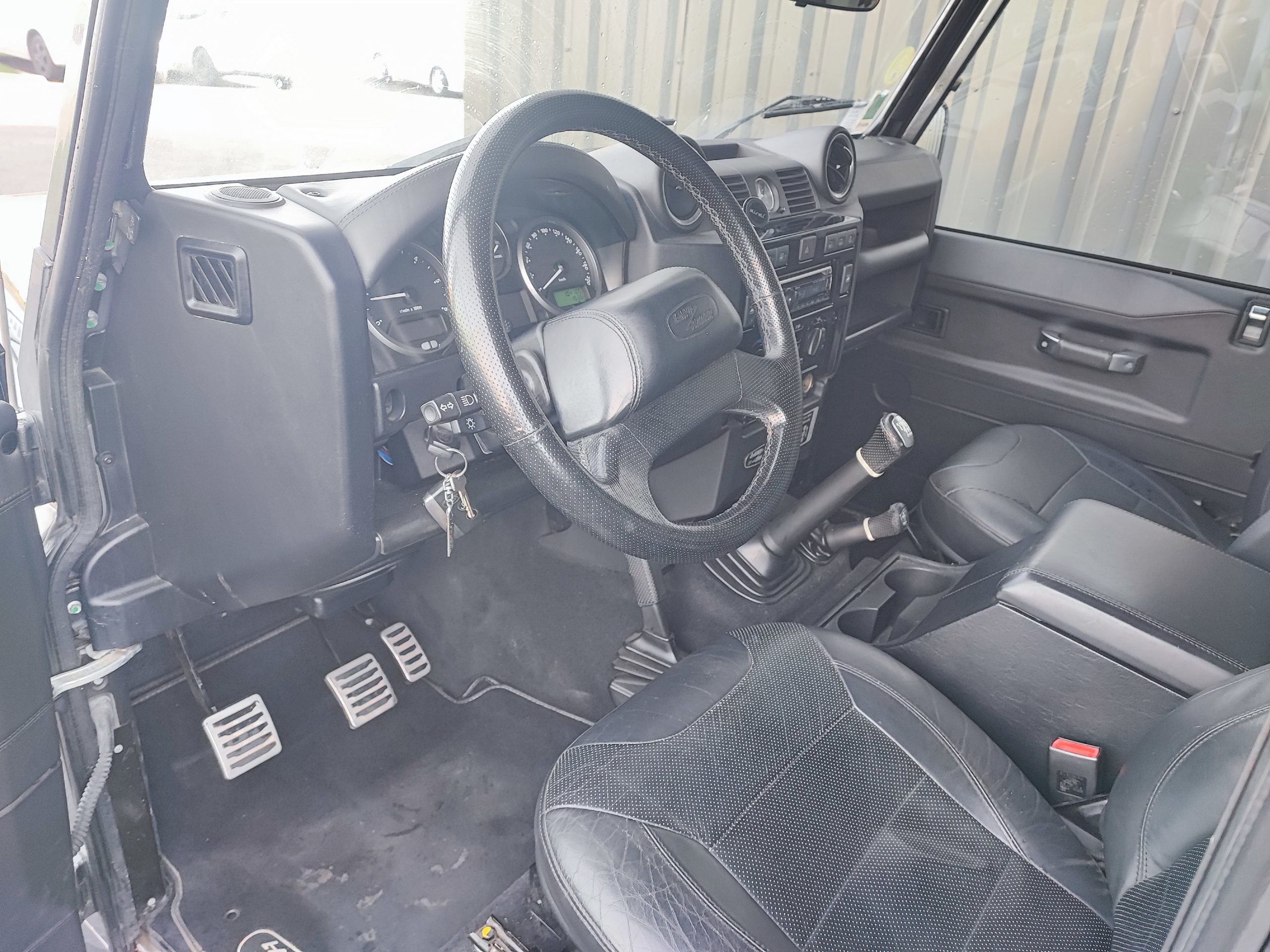 LAND ROVER DEFENDER III 90 HARD TOP ADVENTURE EDITION