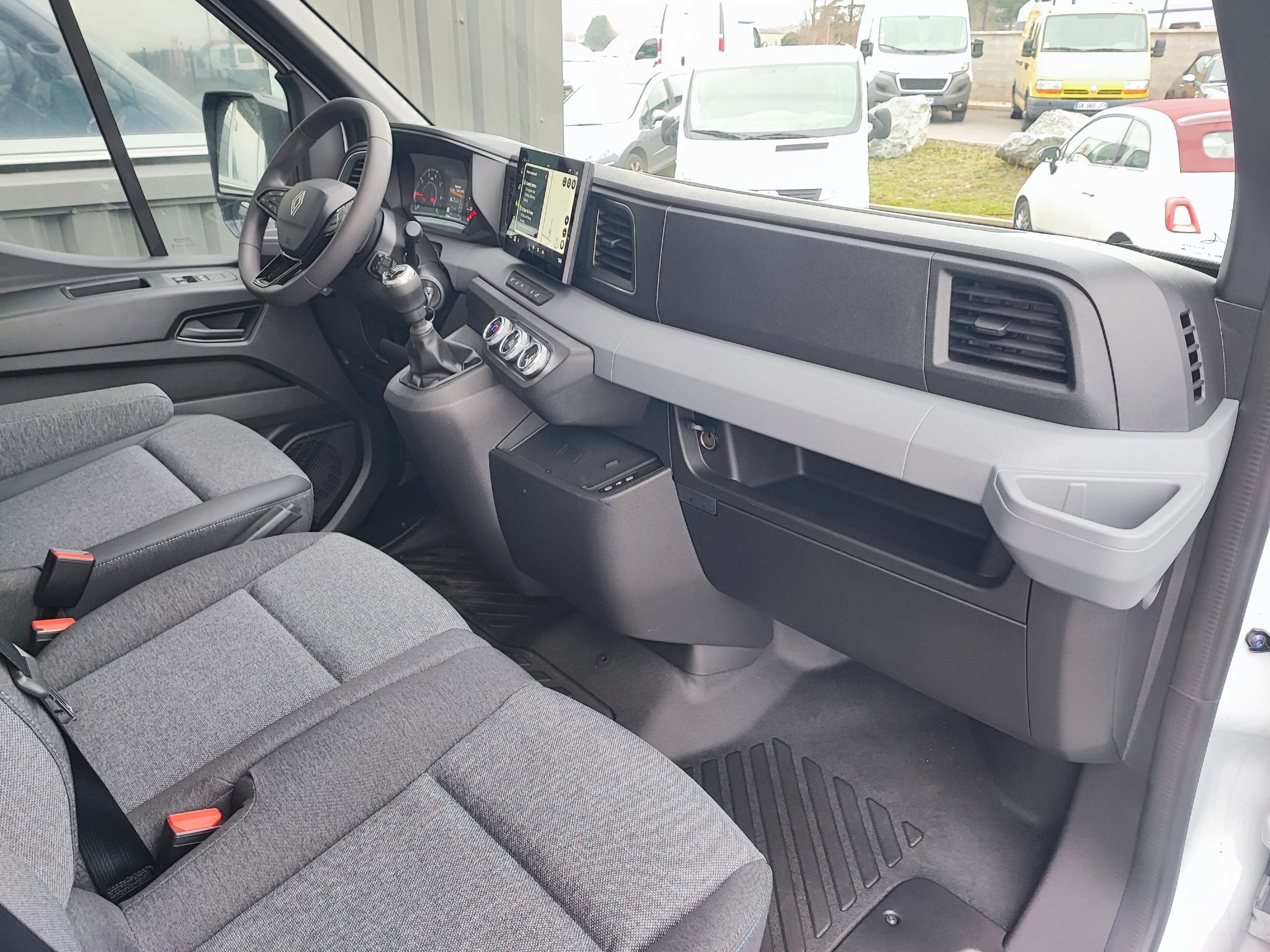 RENAULT MASTER NOUVEAU L2H2 3T5 BLUE DCI 170 EXTRA BVM6