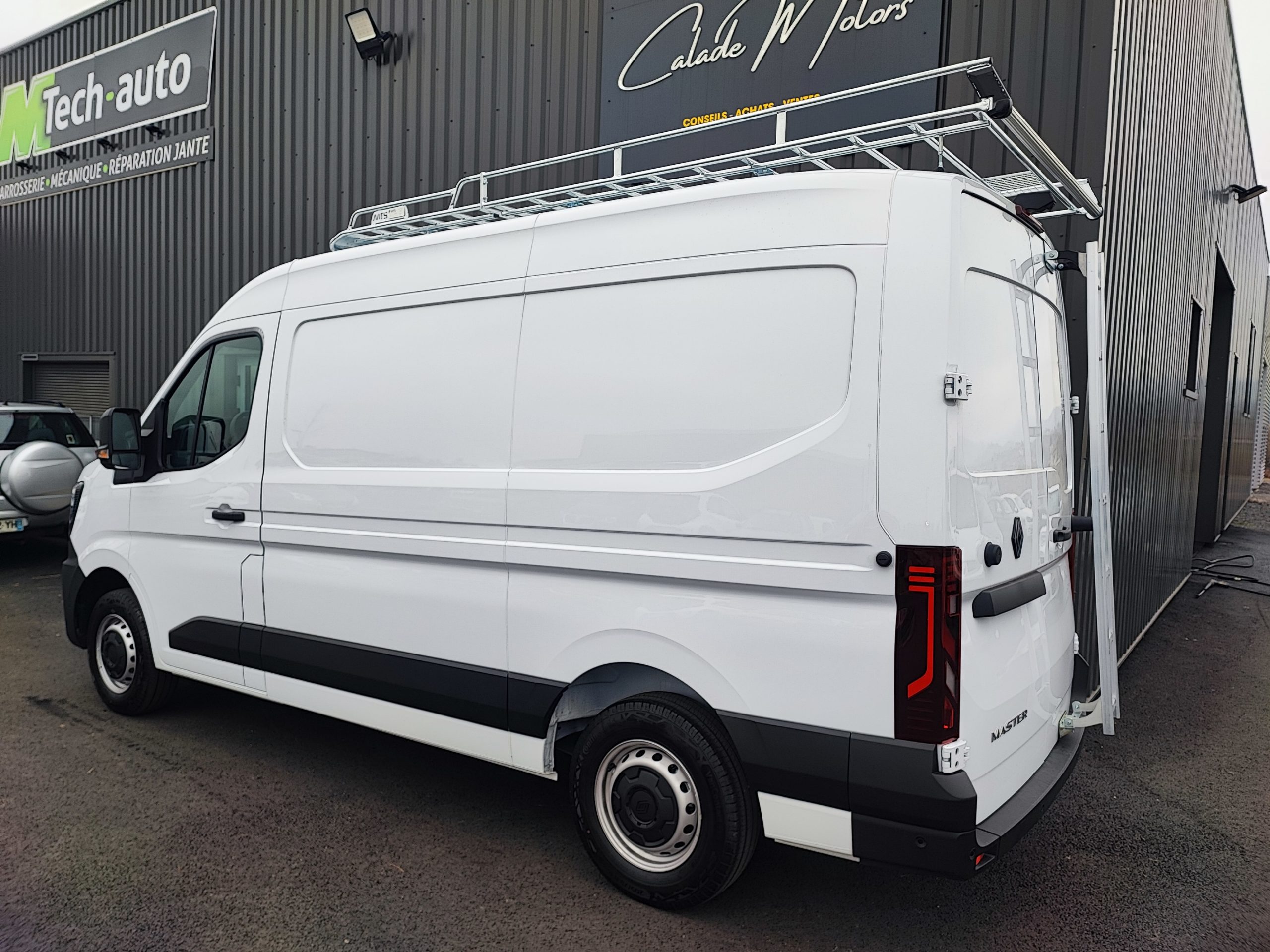 RENAULT MASTER NOUVEAU L2H2 3T5 BLUE DCI 170 EXTRA BVM6