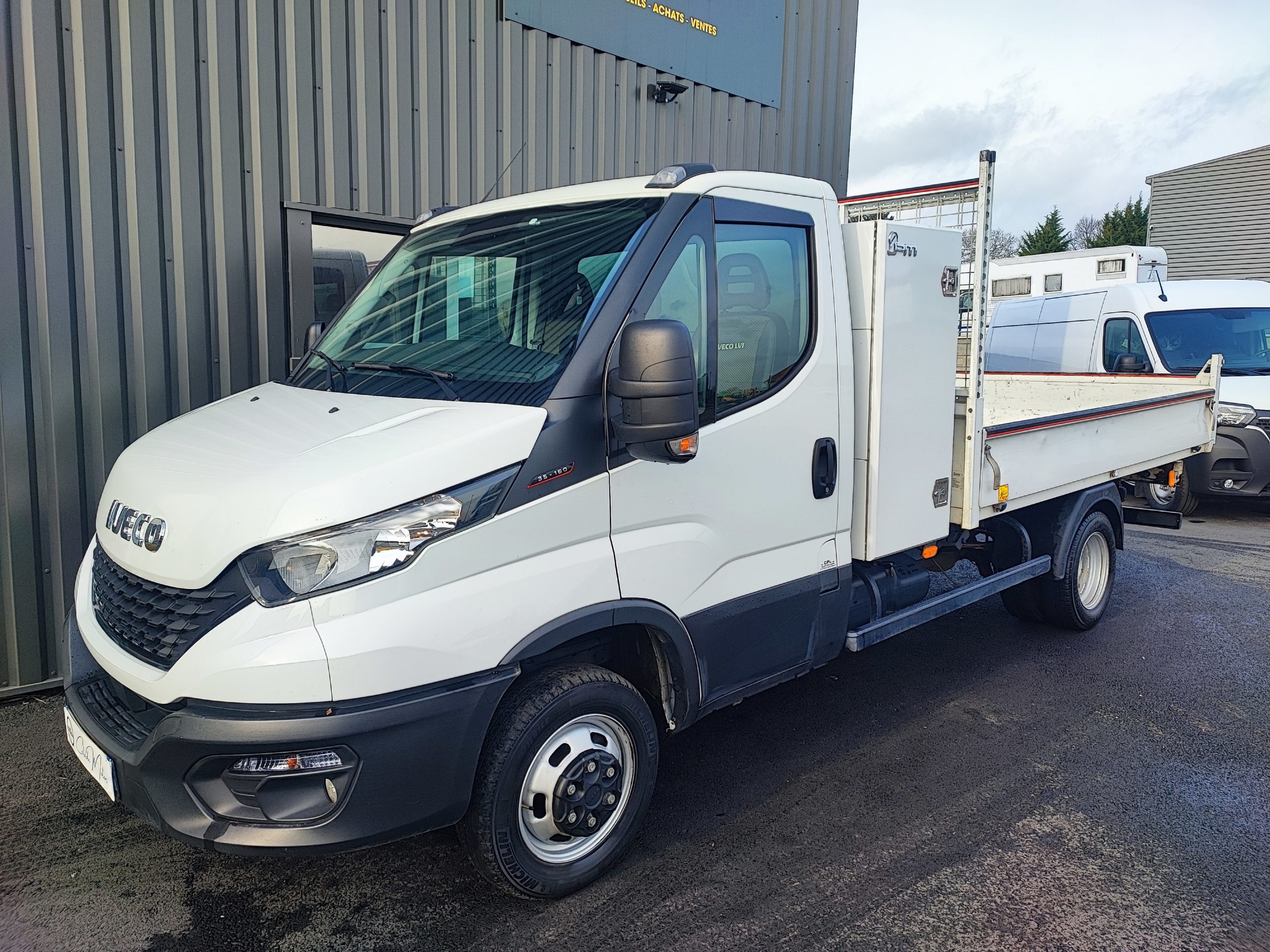 IVECO DAILY BENNE 35C16 3750 160CH BENNE + COFFRE