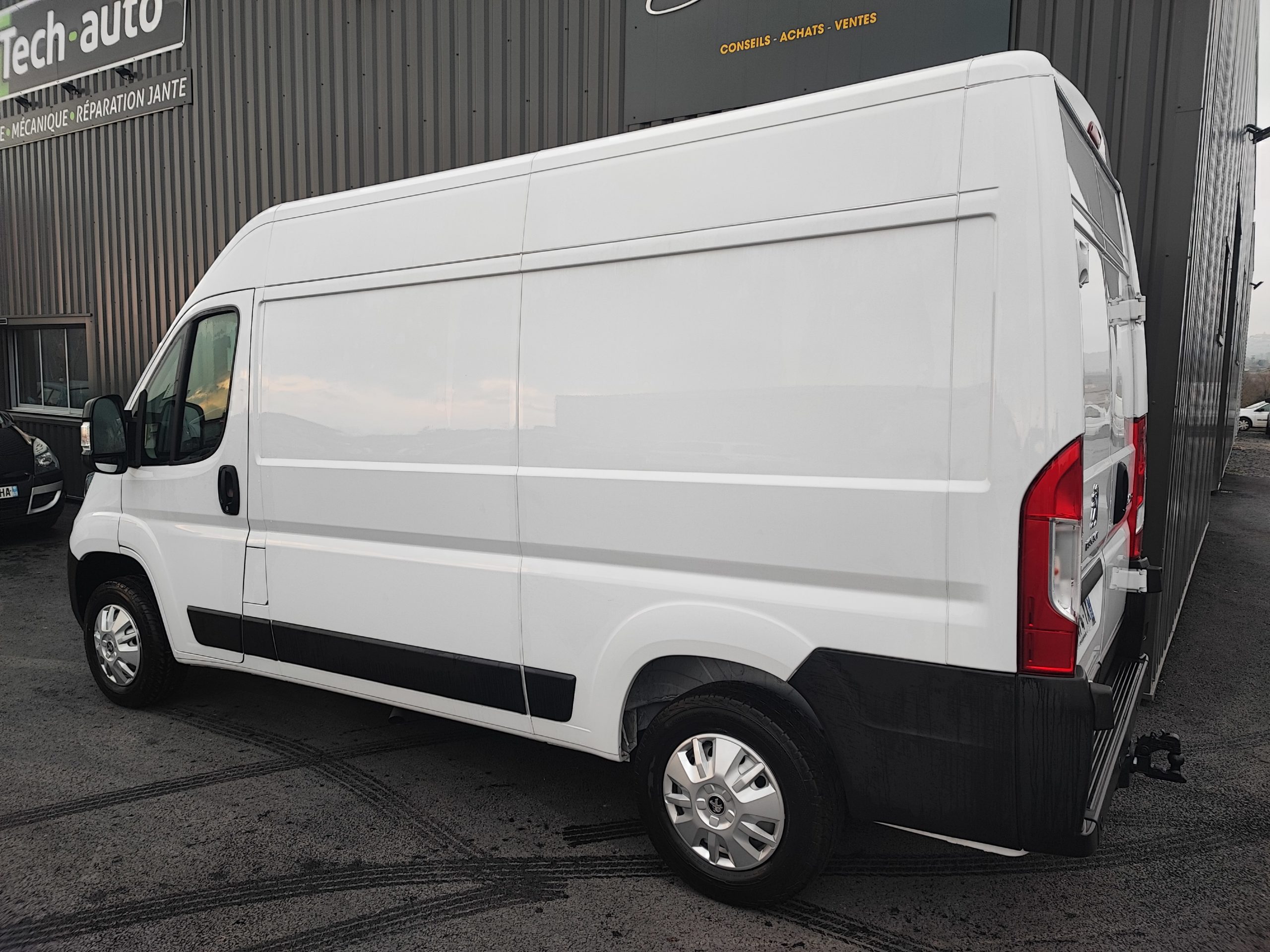 PEUGEOT BOXER II L2H2 3.3 2.2 BLUEHDI 140CH