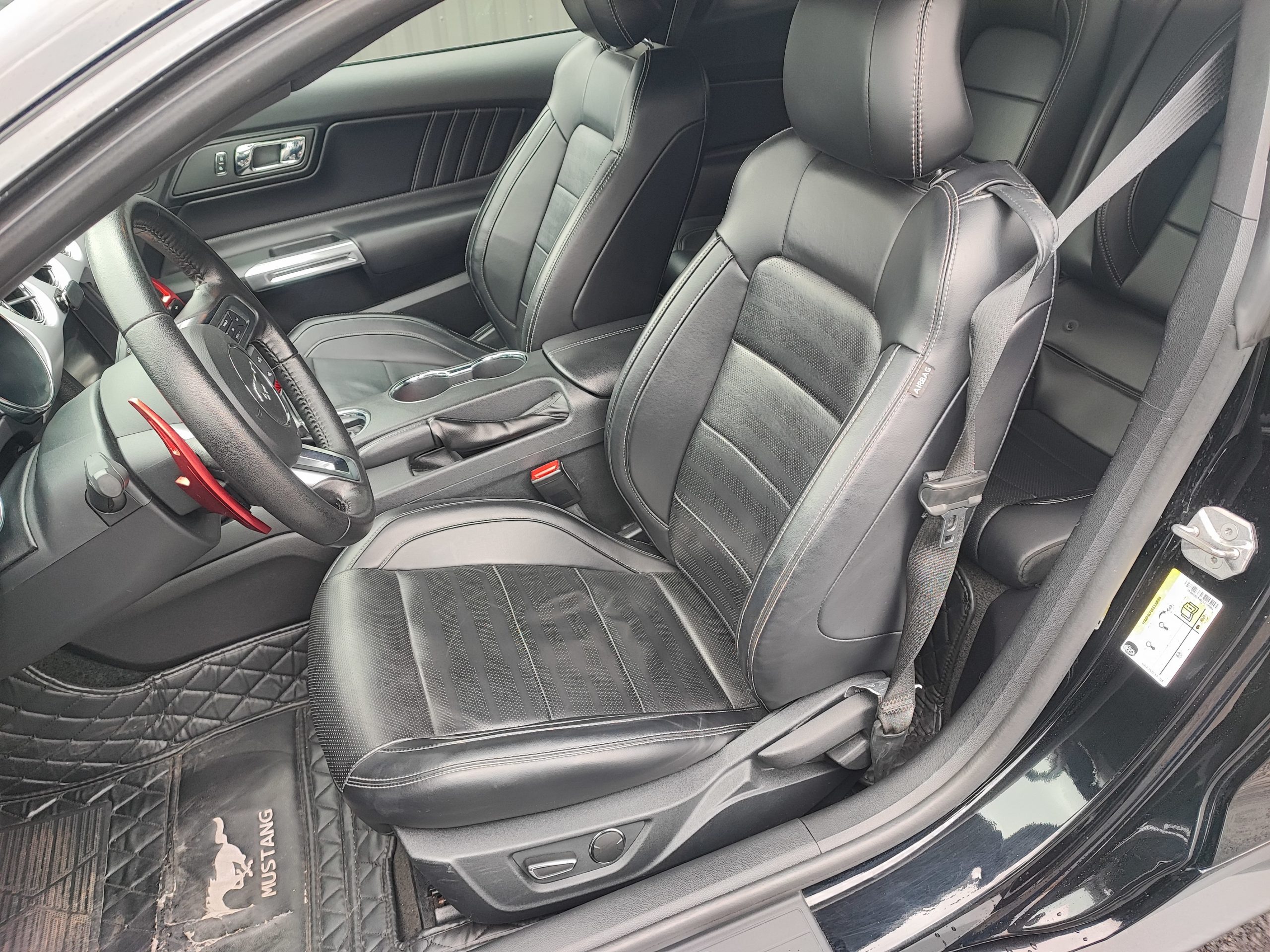 FORD MUSTANG VI FASTBACK 5.0 V8 GT BVA6