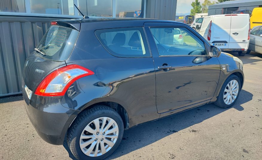 SUZUKI SWIFT III 1.3 DDiS 75CH GLX 3p