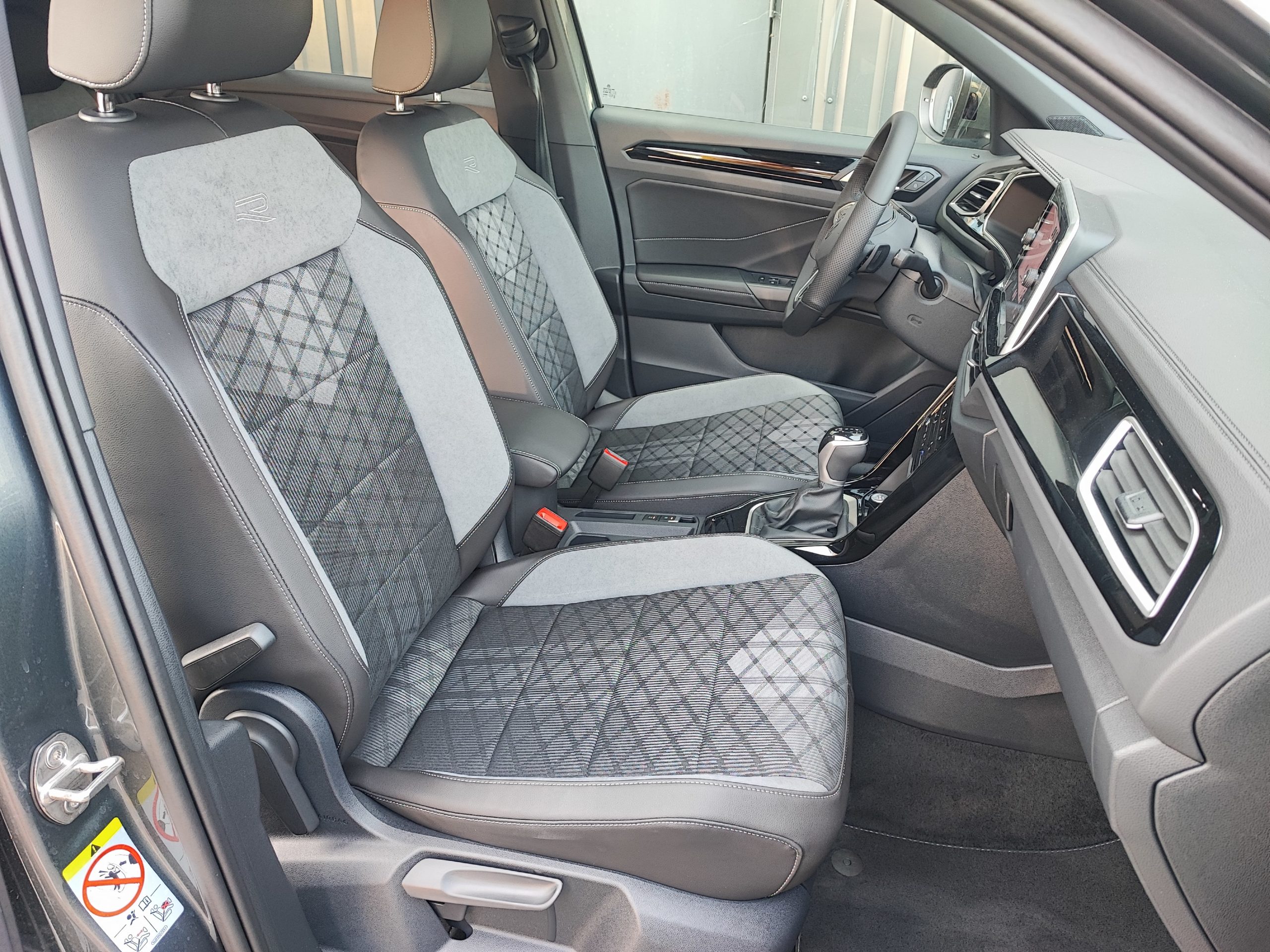 VOLKSWAGEN T-ROC (2) 1.5 TSI EVO2 150 START/STOP R-LINE EDITION DSG7