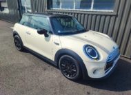 MINI MINI III (F56) 1.5 COOPER 136 EDITION GREENWICH BVA7