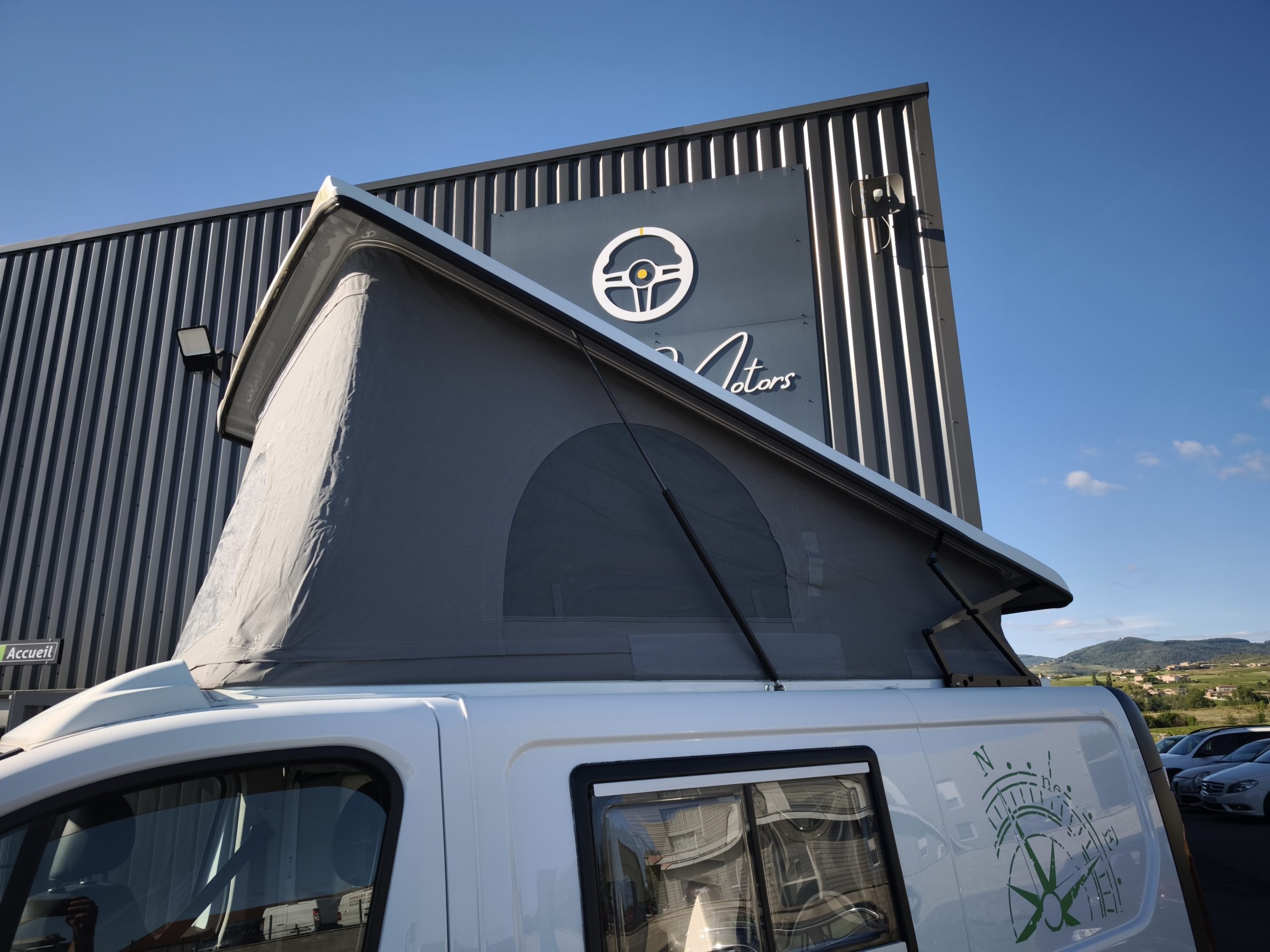 RENAULT TRAFIC 2.0 DCI 120CH BVM6 VAN AMENAGE TOIT RELEVABLE