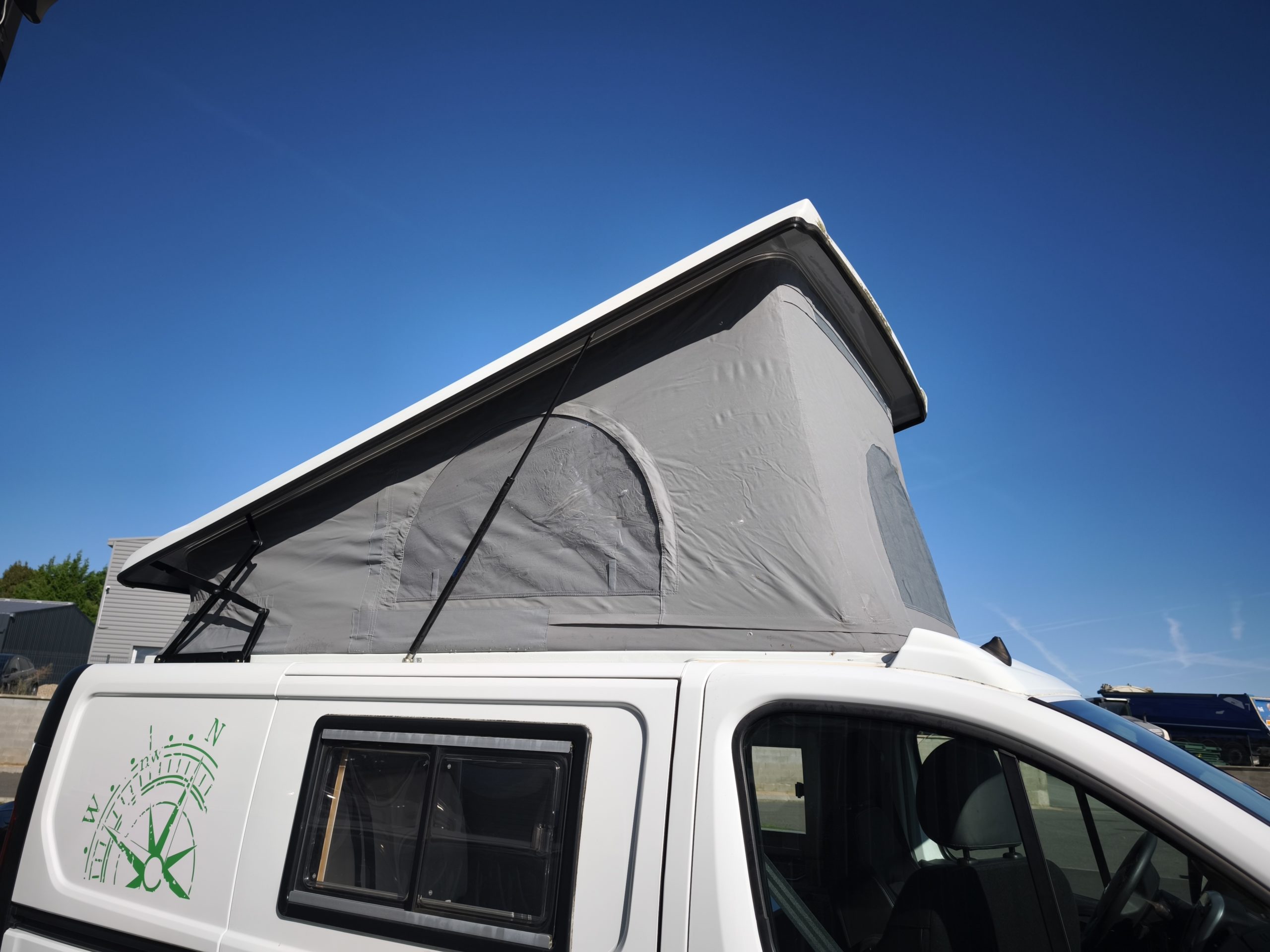 RENAULT TRAFIC 2.0 DCI 120CH BVM6 VAN AMENAGE TOIT RELEVABLE