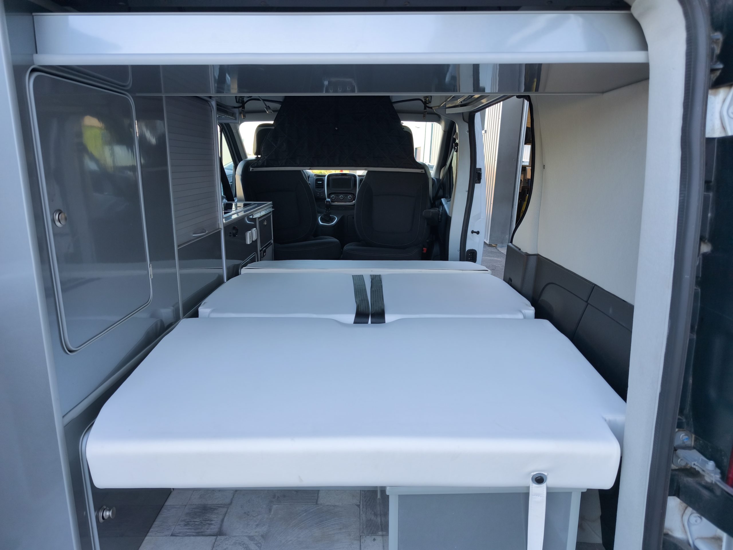 RENAULT TRAFIC 2.0 DCI 120CH BVM6 VAN AMENAGE TOIT RELEVABLE