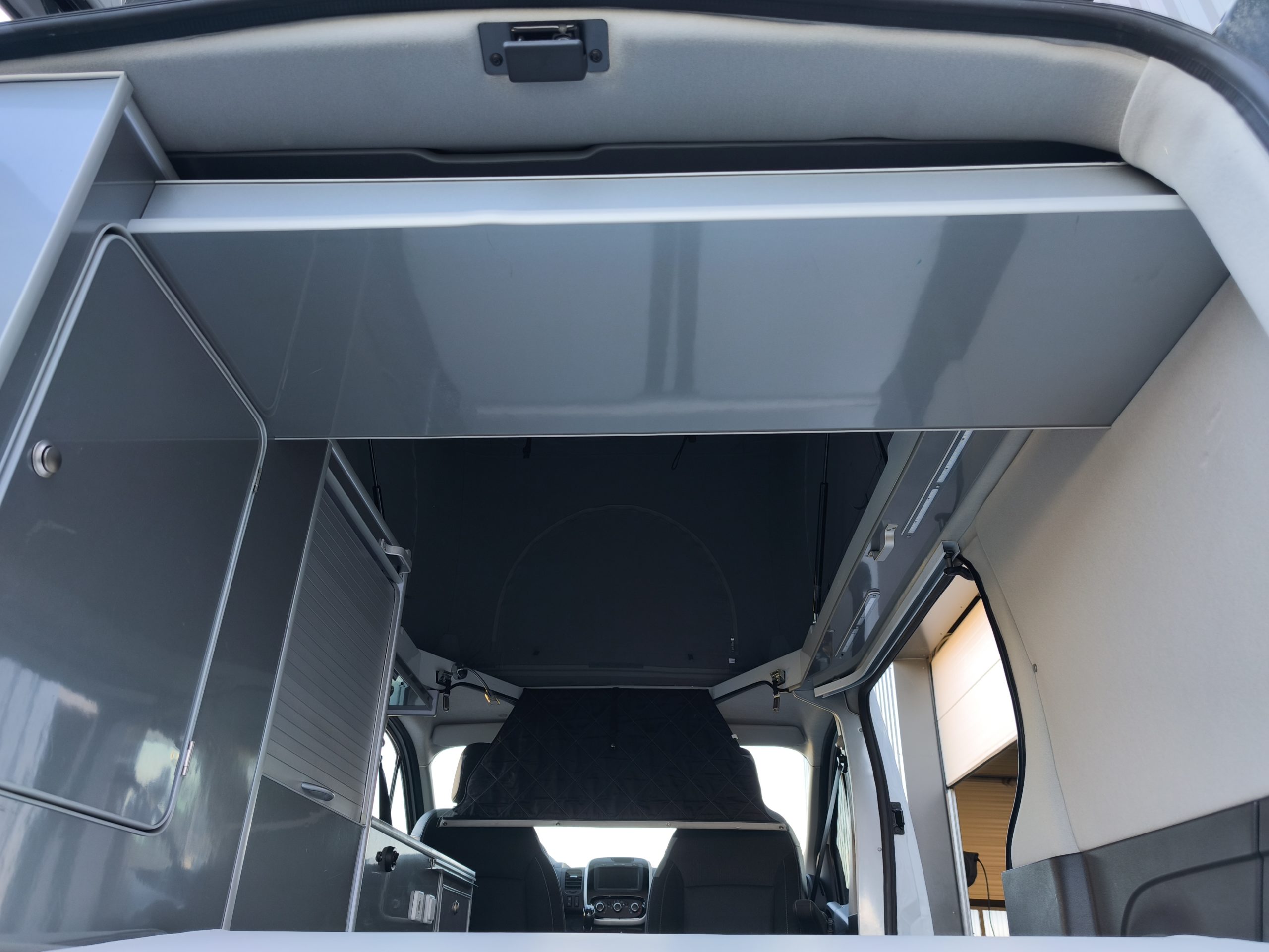 RENAULT TRAFIC 2.0 DCI 120CH BVM6 VAN AMENAGE TOIT RELEVABLE