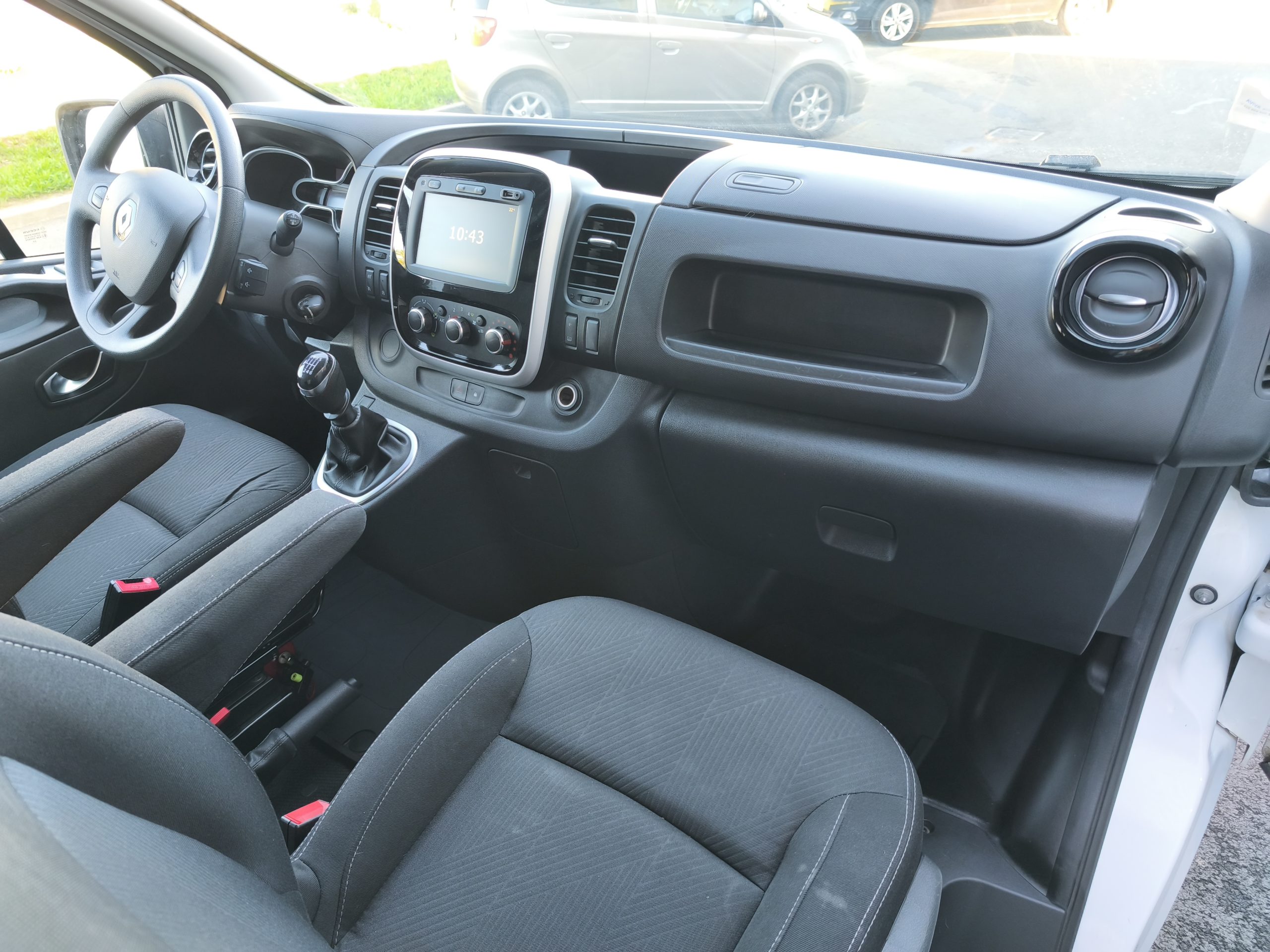 RENAULT TRAFIC 2.0 DCI 120CH BVM6 VAN AMENAGE TOIT RELEVABLE