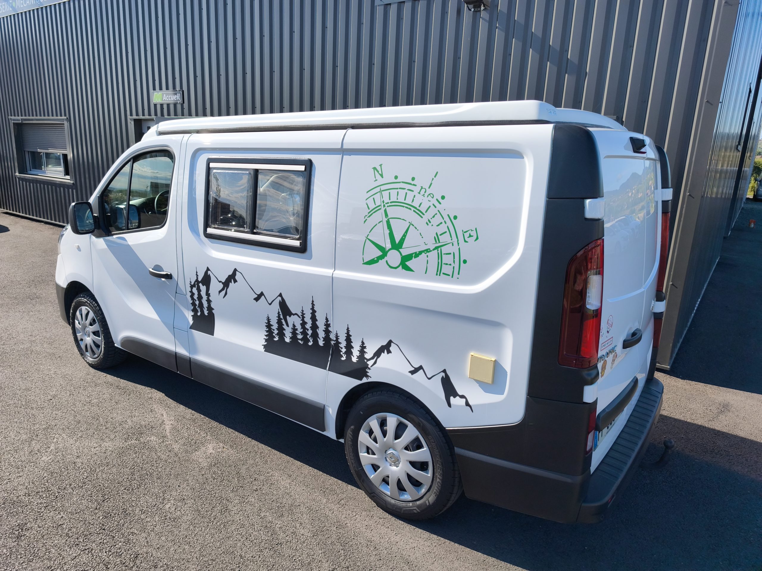 RENAULT TRAFIC 2.0 DCI 120CH BVM6 VAN AMENAGE TOIT RELEVABLE