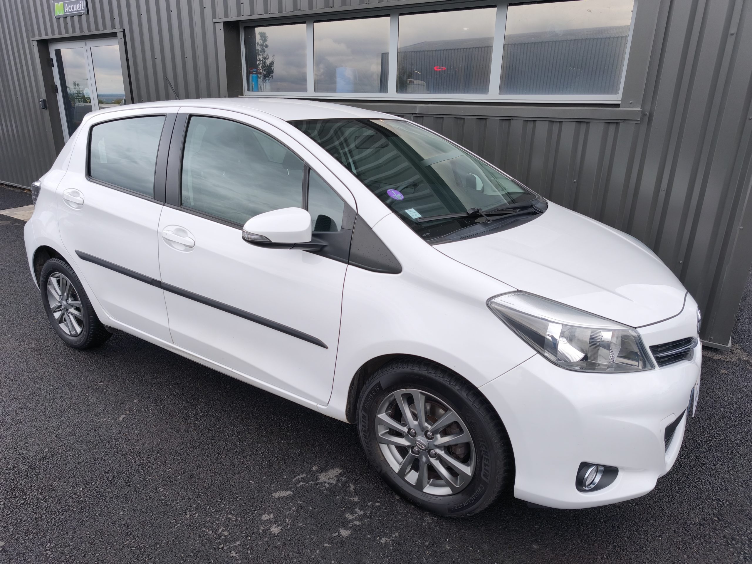 TOYOTA YARIS III 100 VVT-I DYNAMIC 5P