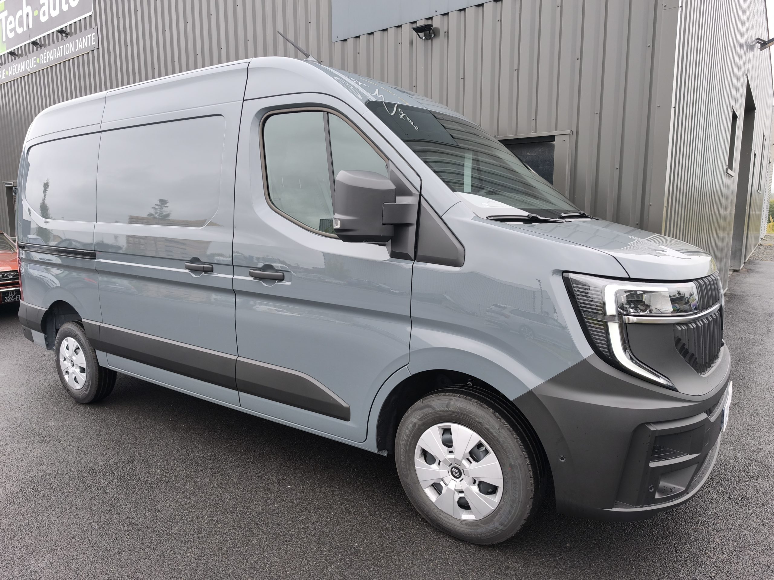 RENAULT MASTER IV FOURGON MASTER 3T5 L2H2 Blue dci 150 EXTRA AUTO