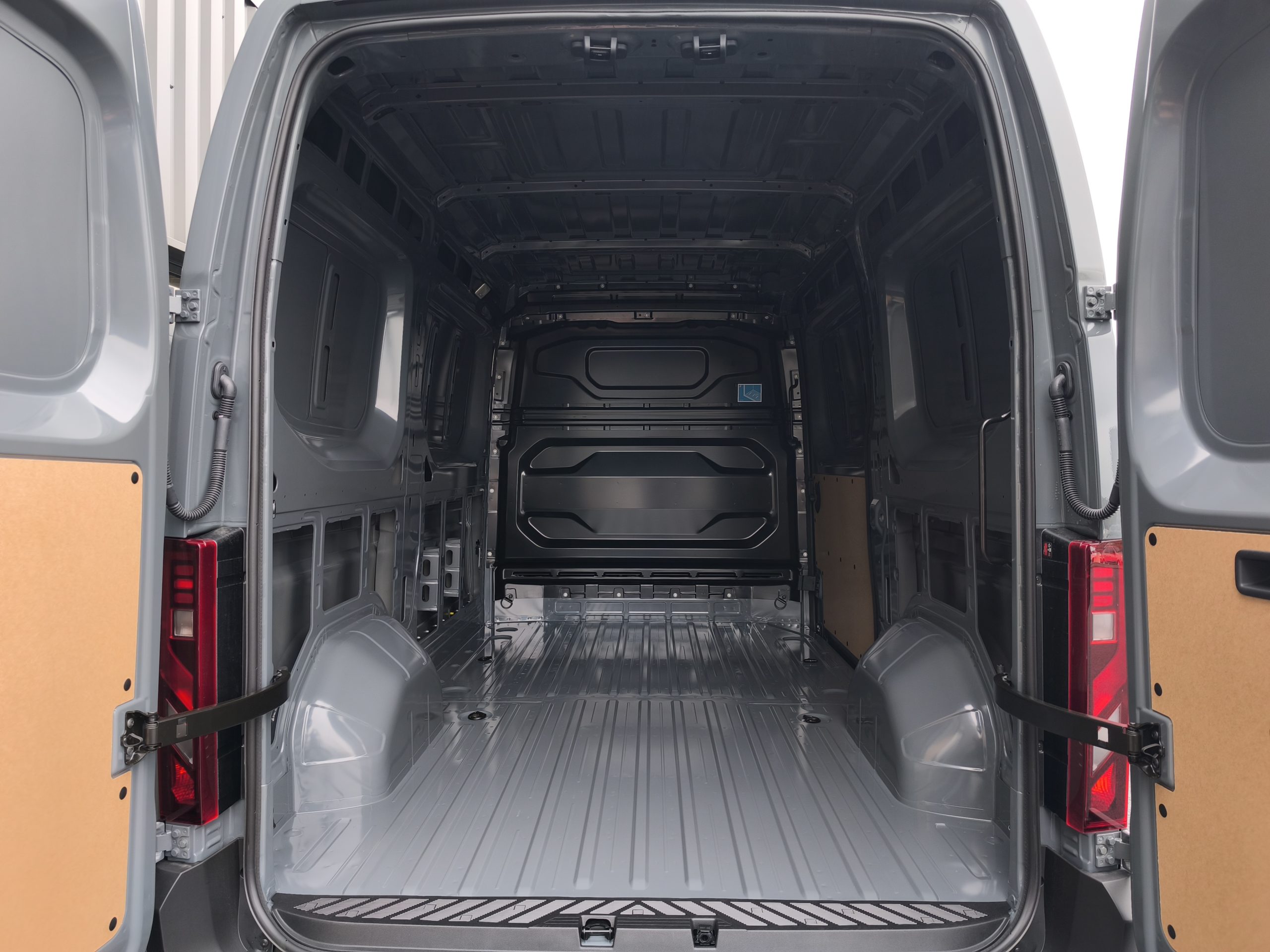 RENAULT MASTER IV FOURGON MASTER 3T5 L2H2 Blue dci 150 EXTRA AUTO