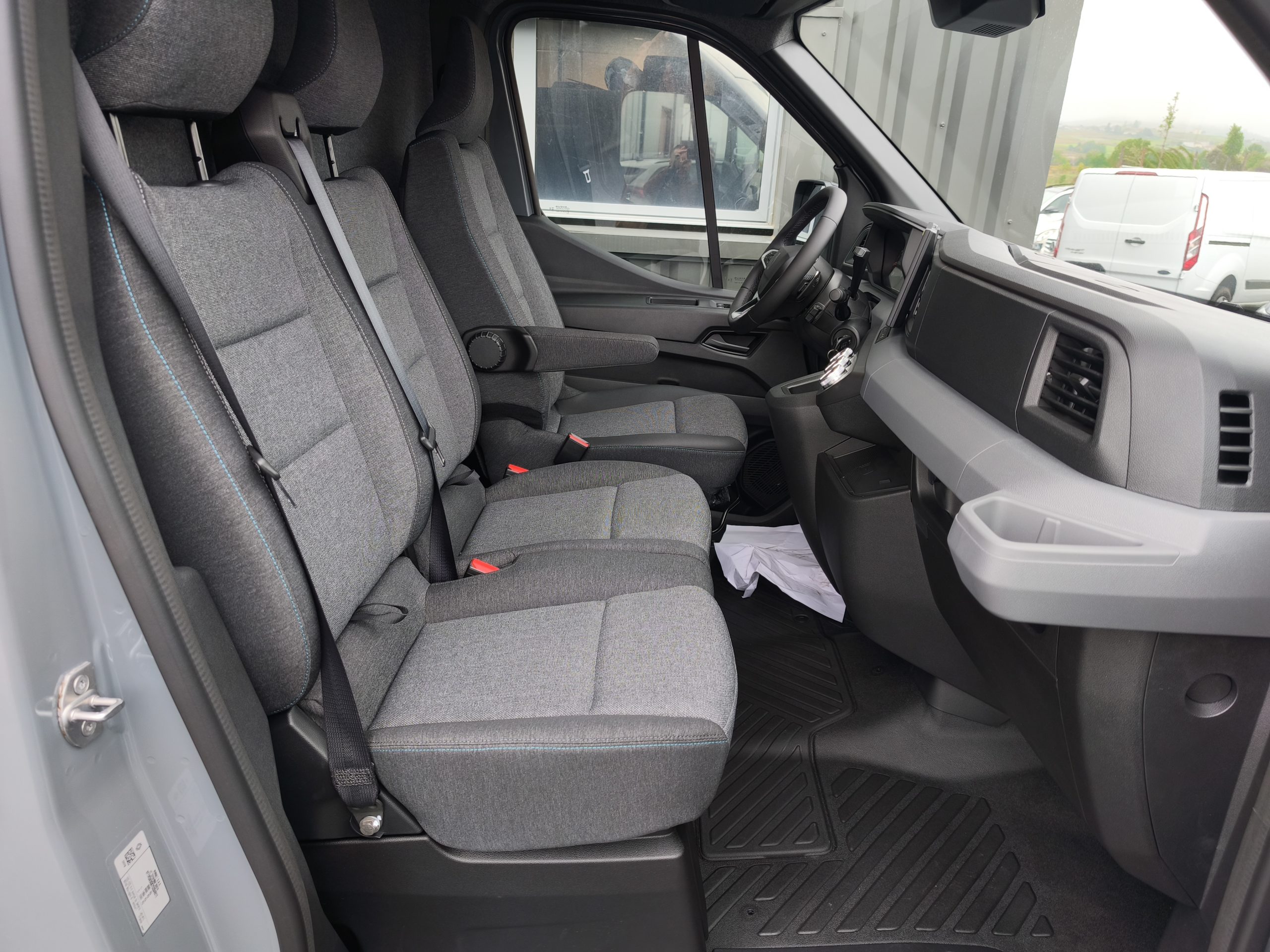 RENAULT MASTER IV FOURGON MASTER 3T5 L2H2 Blue dci 150 EXTRA AUTO