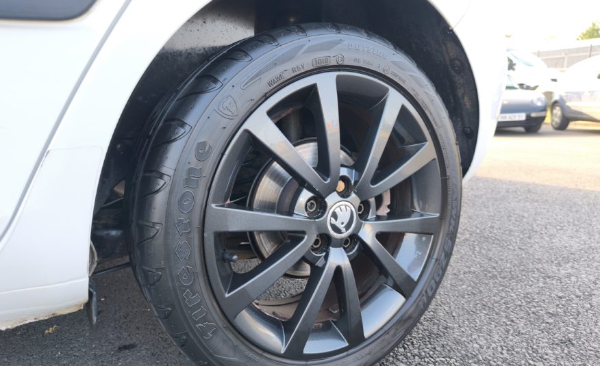SKODA FABIA II 1.2 TSI 86CH VISAGE BVM5