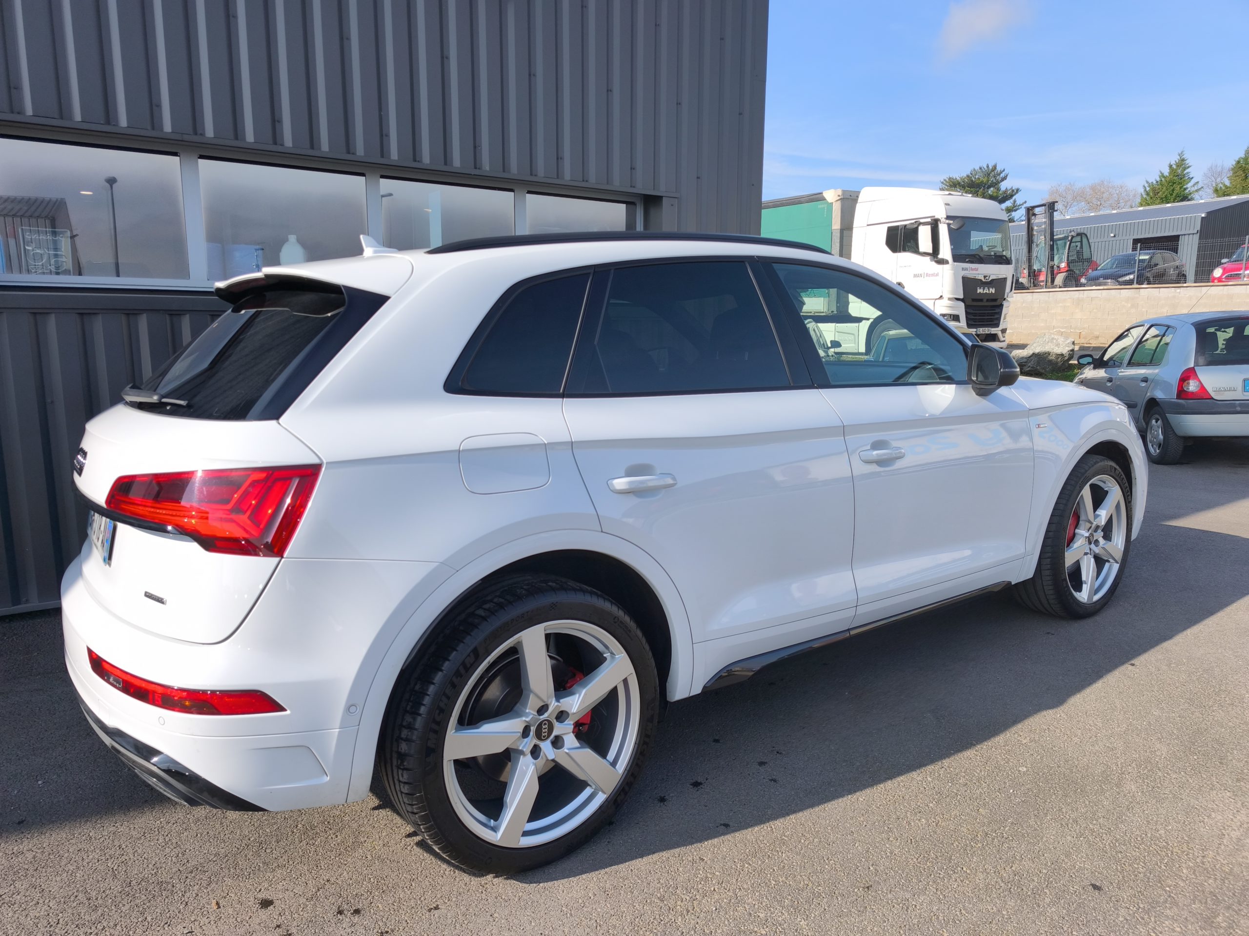 AUDI Q5 II (2) 55 TFSIE 367 S LINE QUATTRO S TRONIC 7