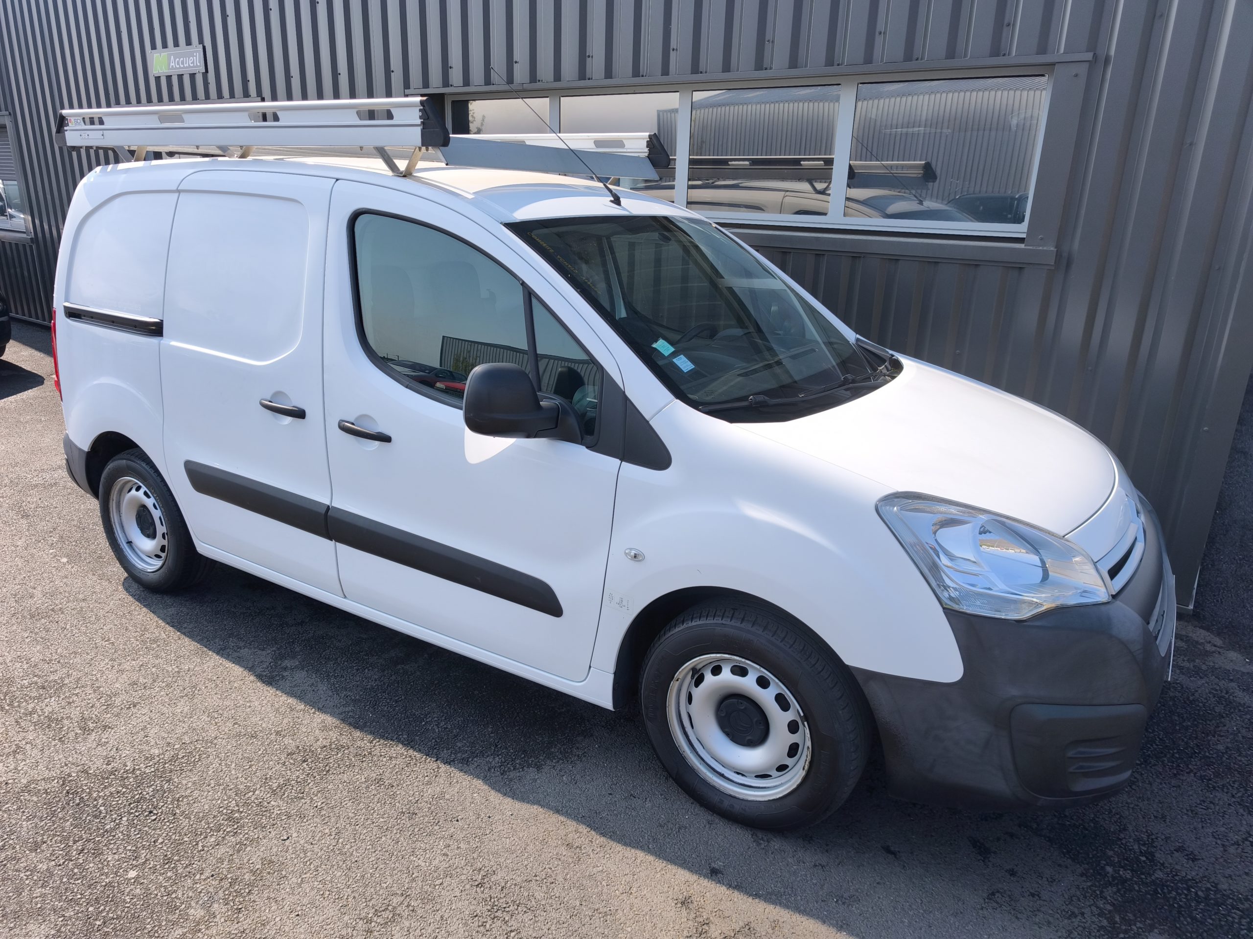 BERLINGO FOURGON CLUB L1 1.6 BlueHDi 100CV BVM5
